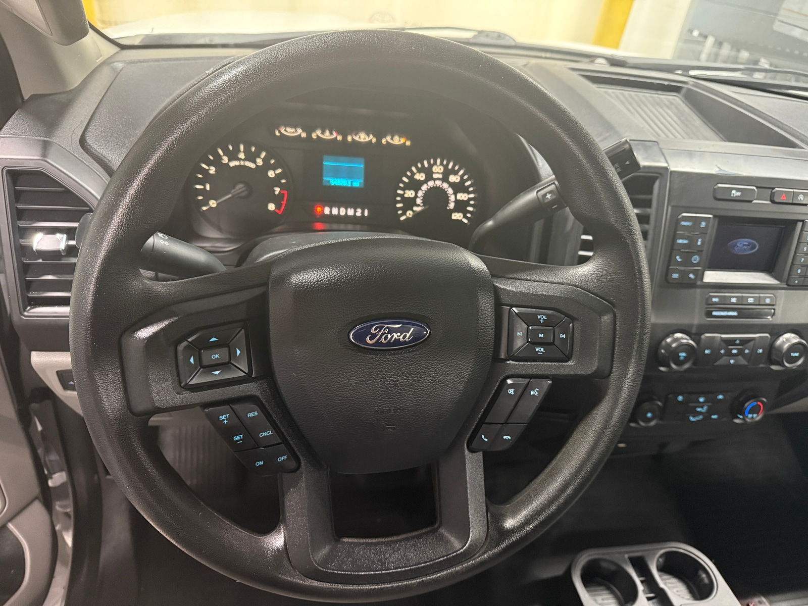 Thumbnail: 2019 Ford Econoline - 5