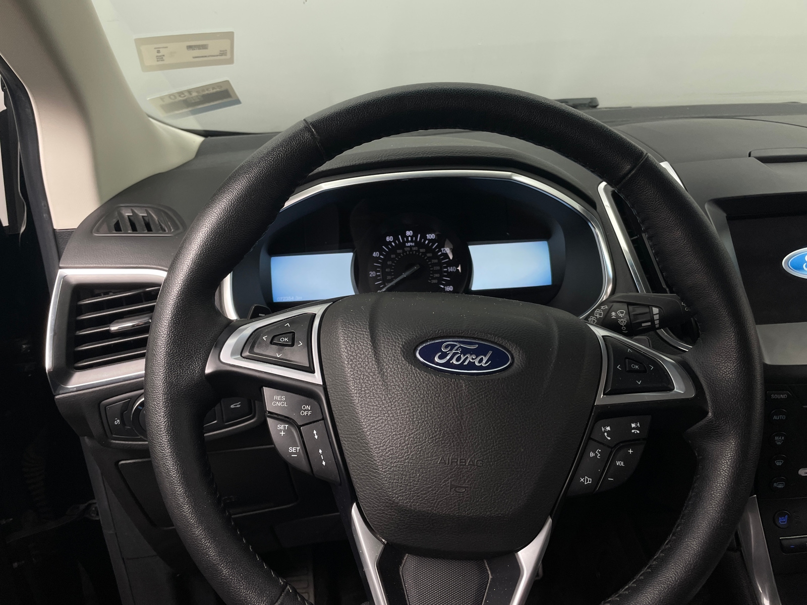 Thumbnail: 2018 Ford Edge - 4