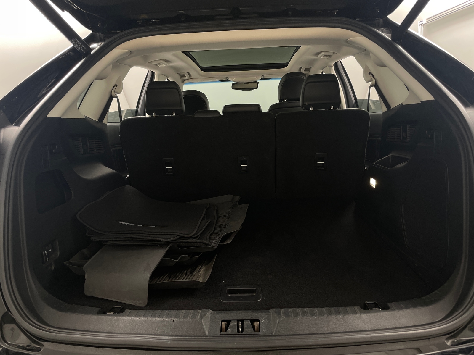 Thumbnail: 2018 Ford Edge - 6