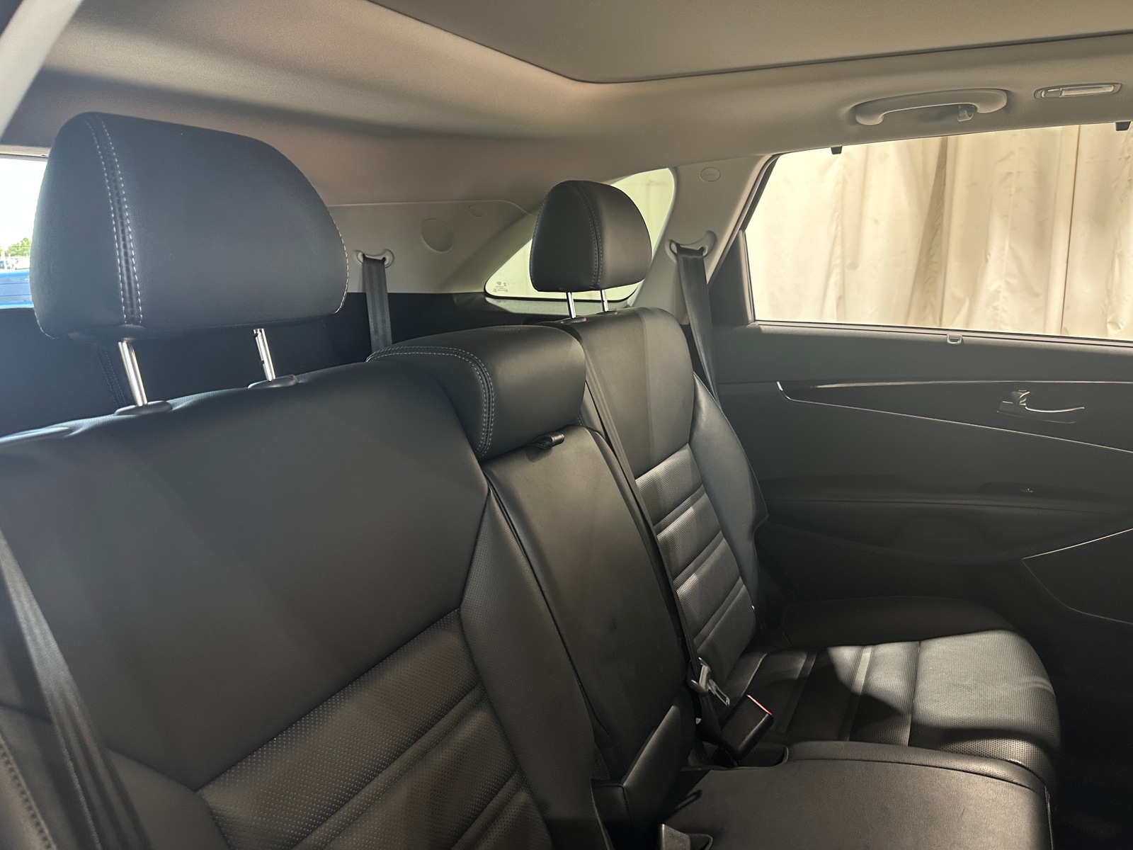 Thumbnail: 2018 Kia Sorento - 5