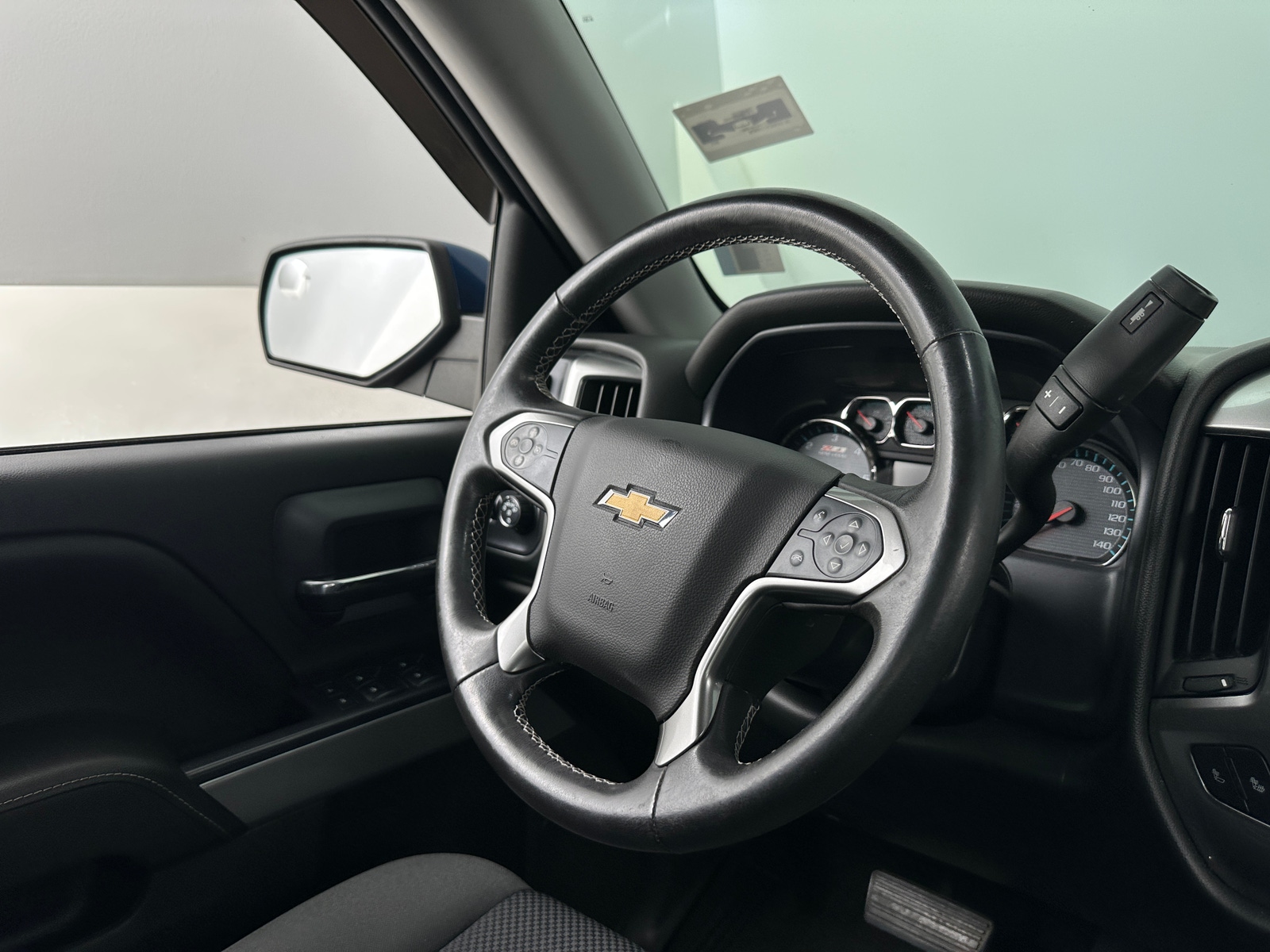Thumbnail: 2017 Chevrolet Silverado 1500 - 5