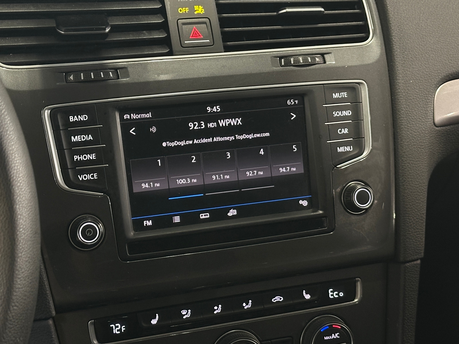 Thumbnail: 2016 Volkswagen e-Golf - 4
