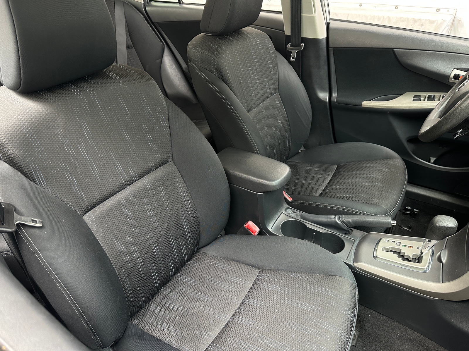 Thumbnail: 2013 Toyota Corolla - 2