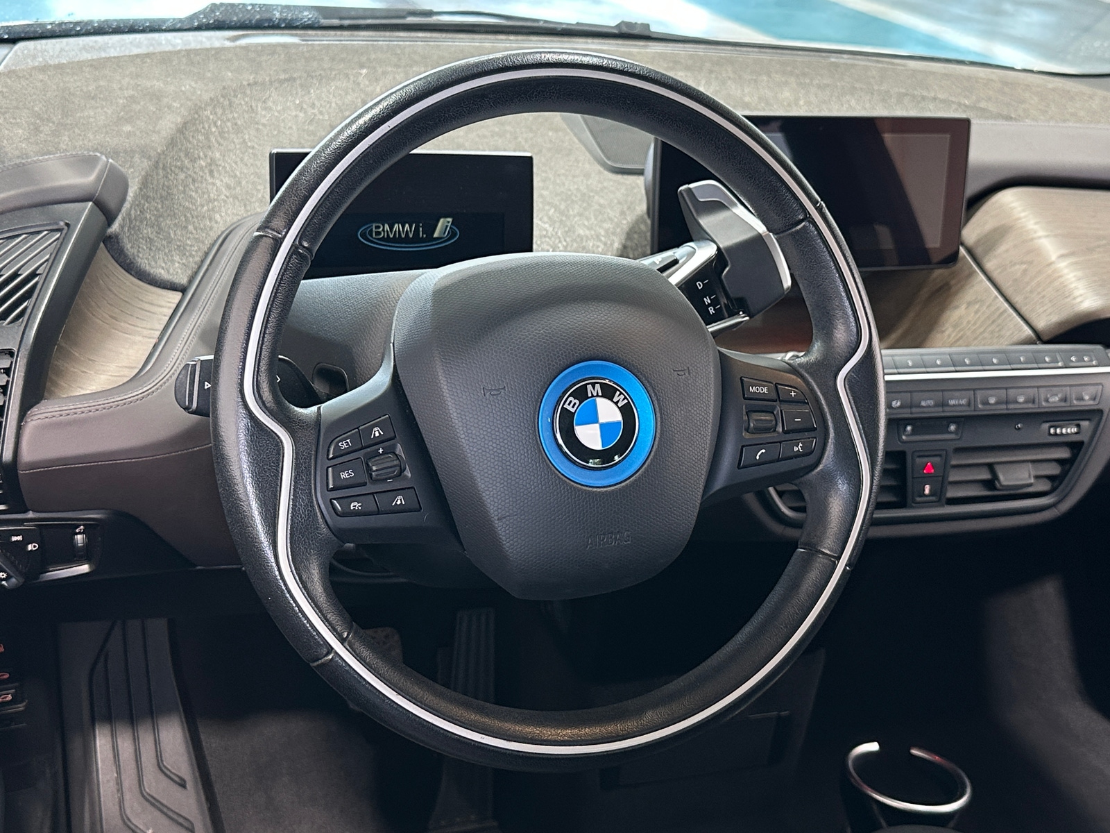 Thumbnail: 2018 BMW i3 - 4