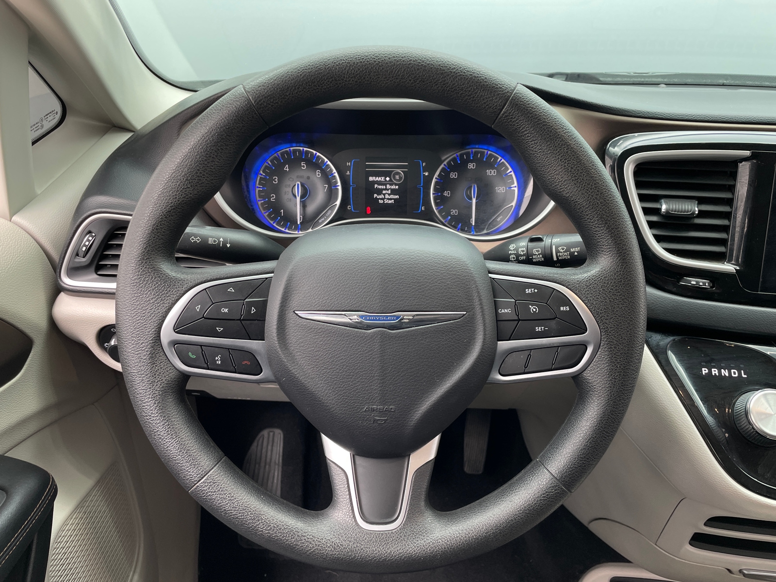 Thumbnail: 2017 Chrysler Pacifica - 5