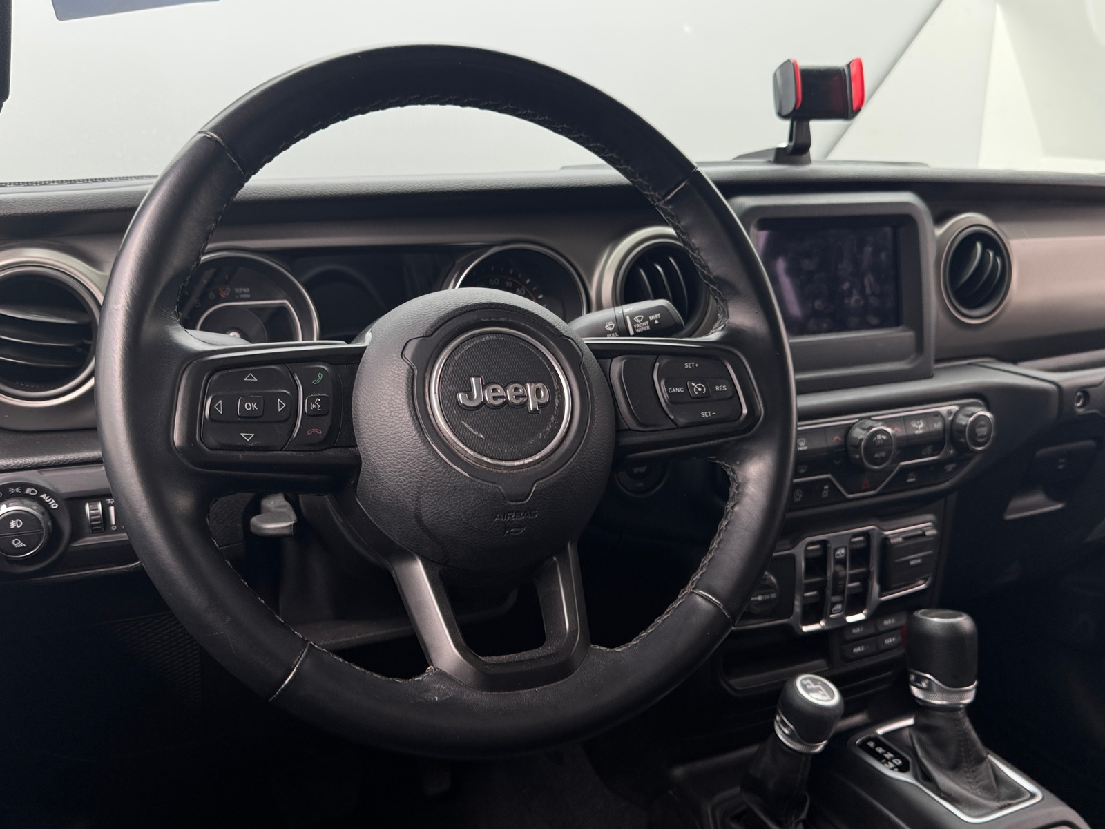 Thumbnail: 2021 Jeep Gladiator - 4