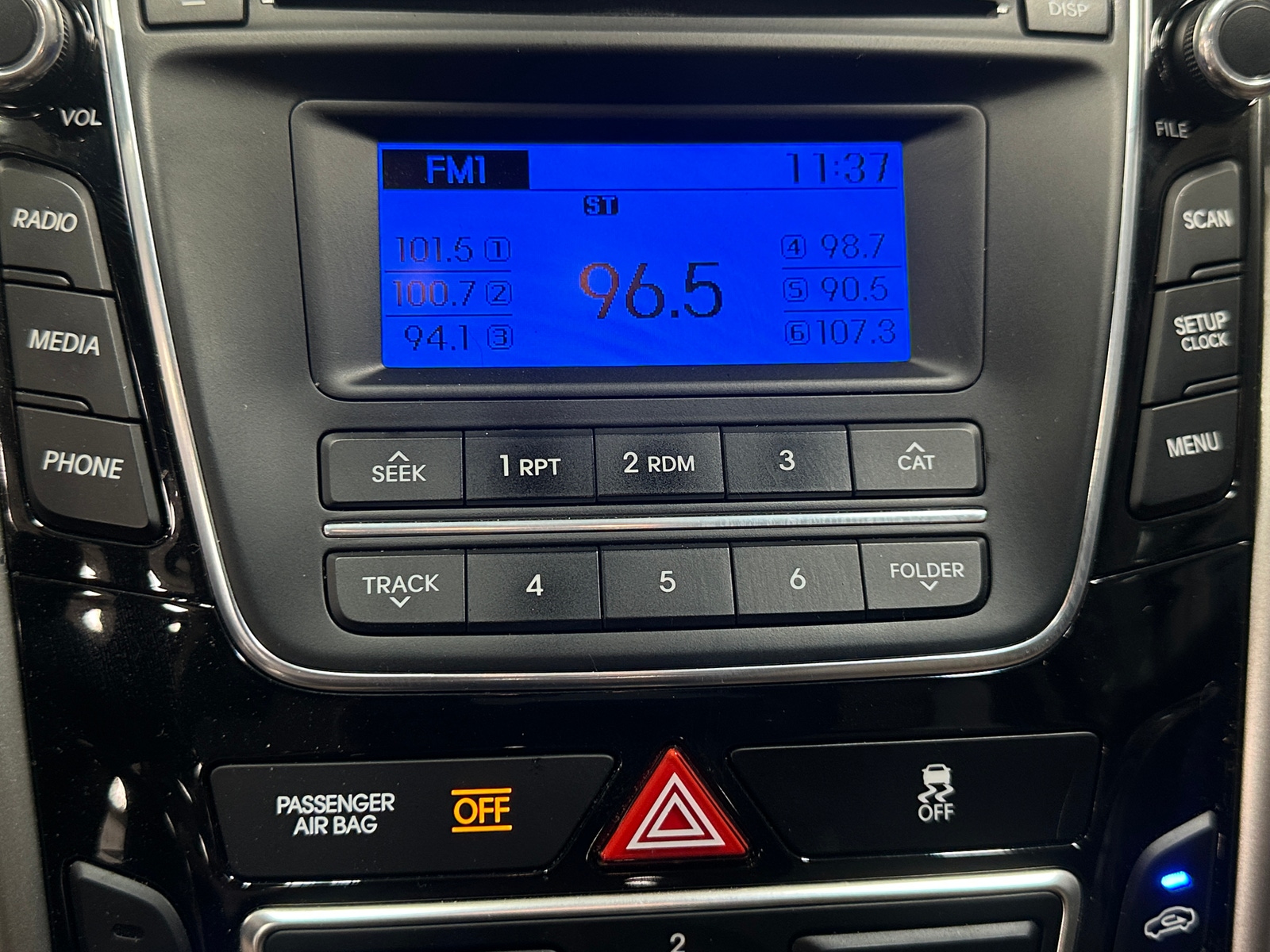 Thumbnail: 2016 Hyundai Elantra - 4