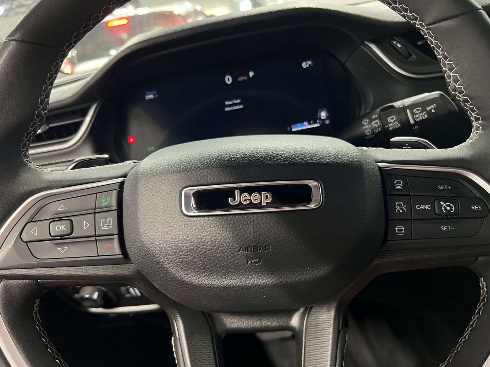 Thumbnail: 2024 Jeep Grand Cherokee L - 4