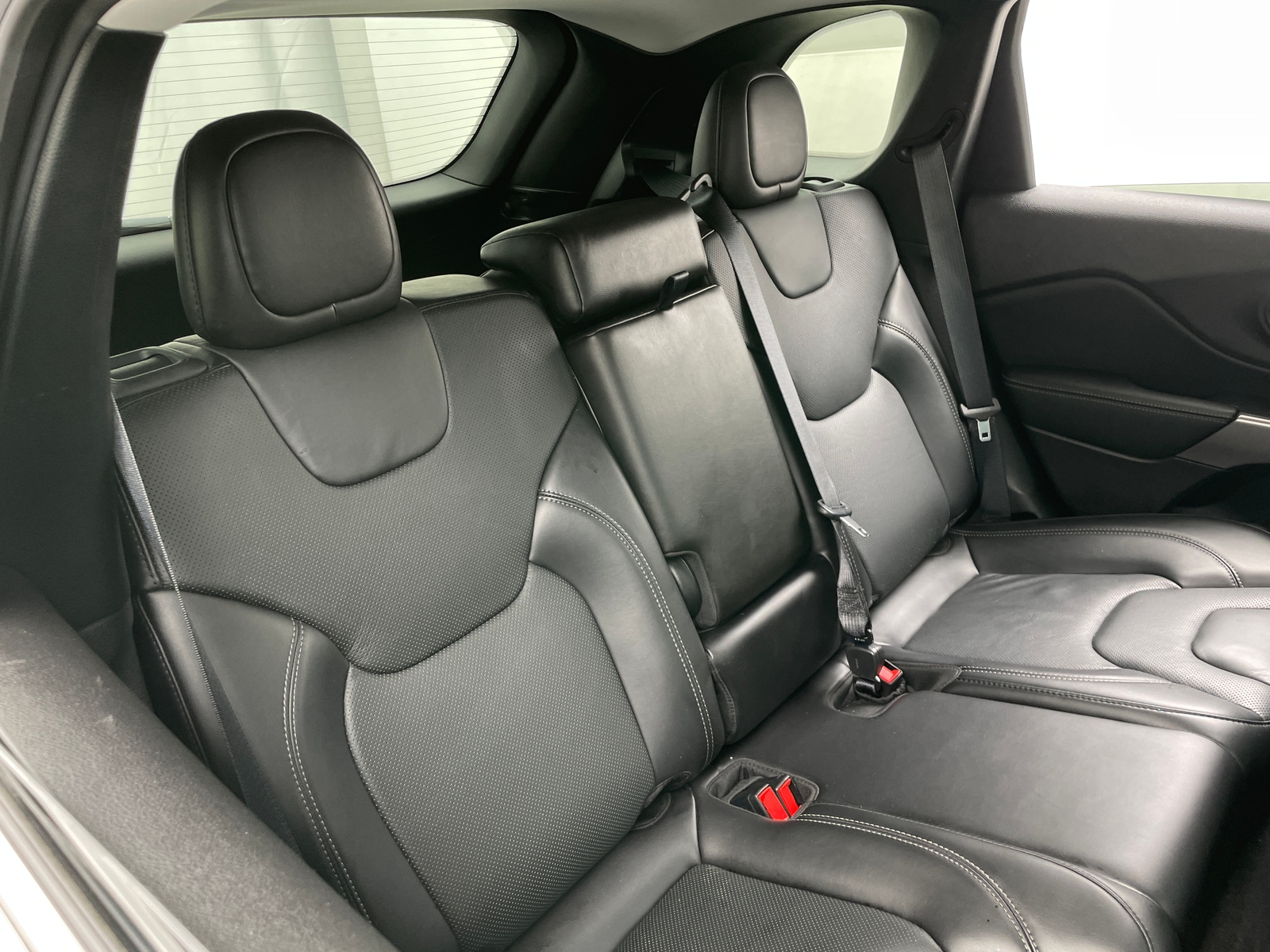 Thumbnail: 2021 Jeep Cherokee - 6