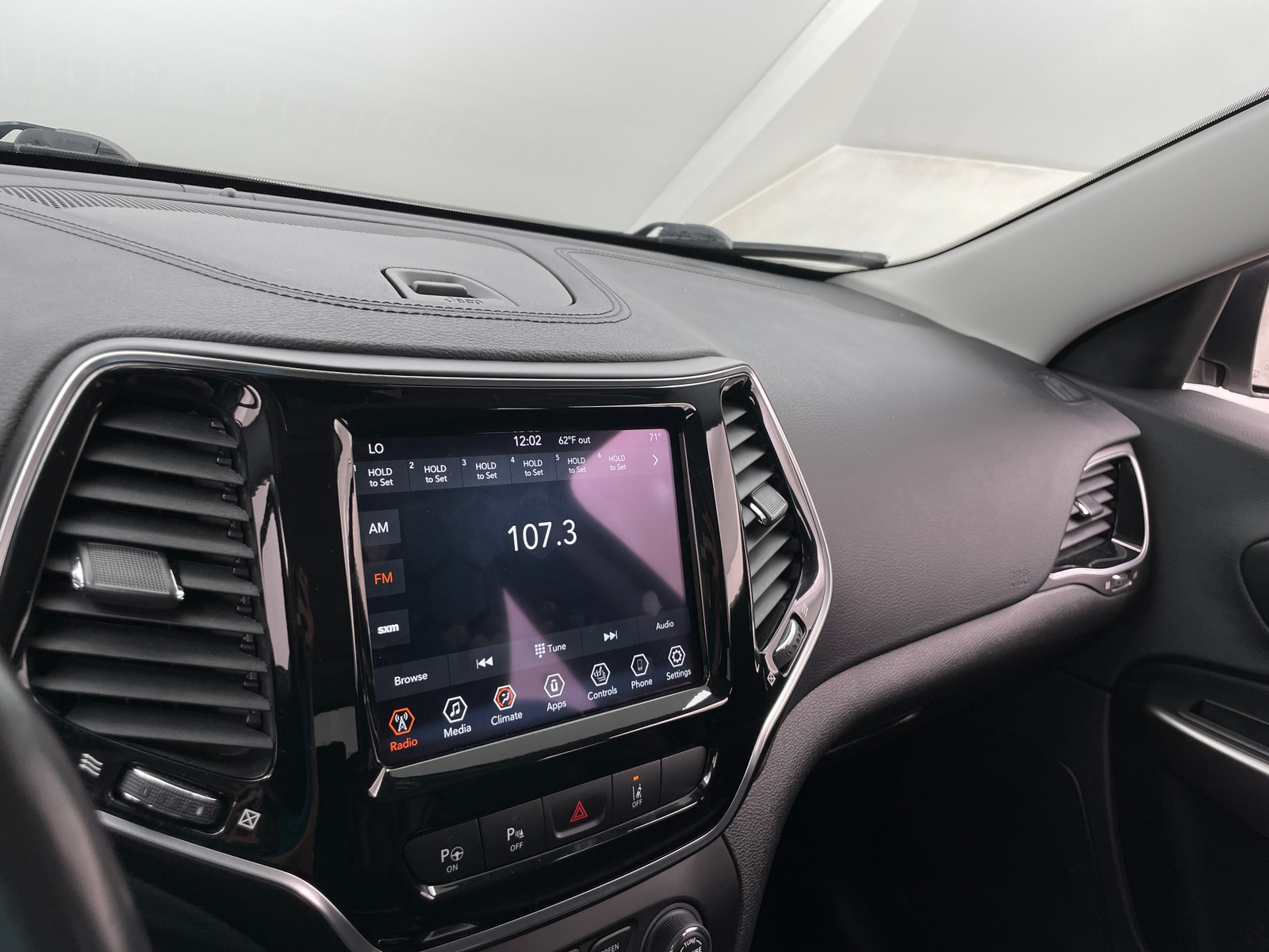 Thumbnail: 2021 Jeep Cherokee - 4