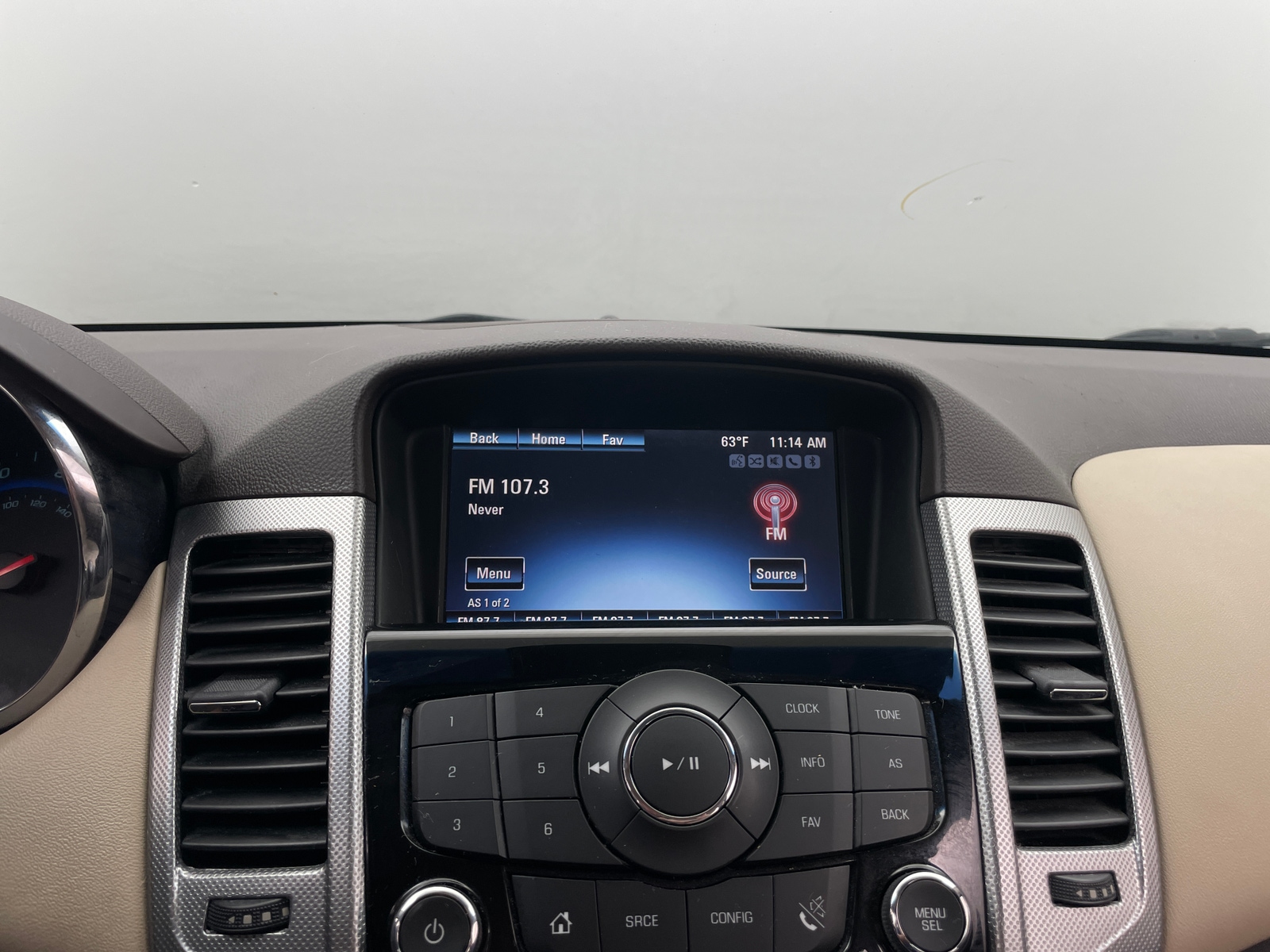 Thumbnail: 2016 Chevrolet Cruze - 3