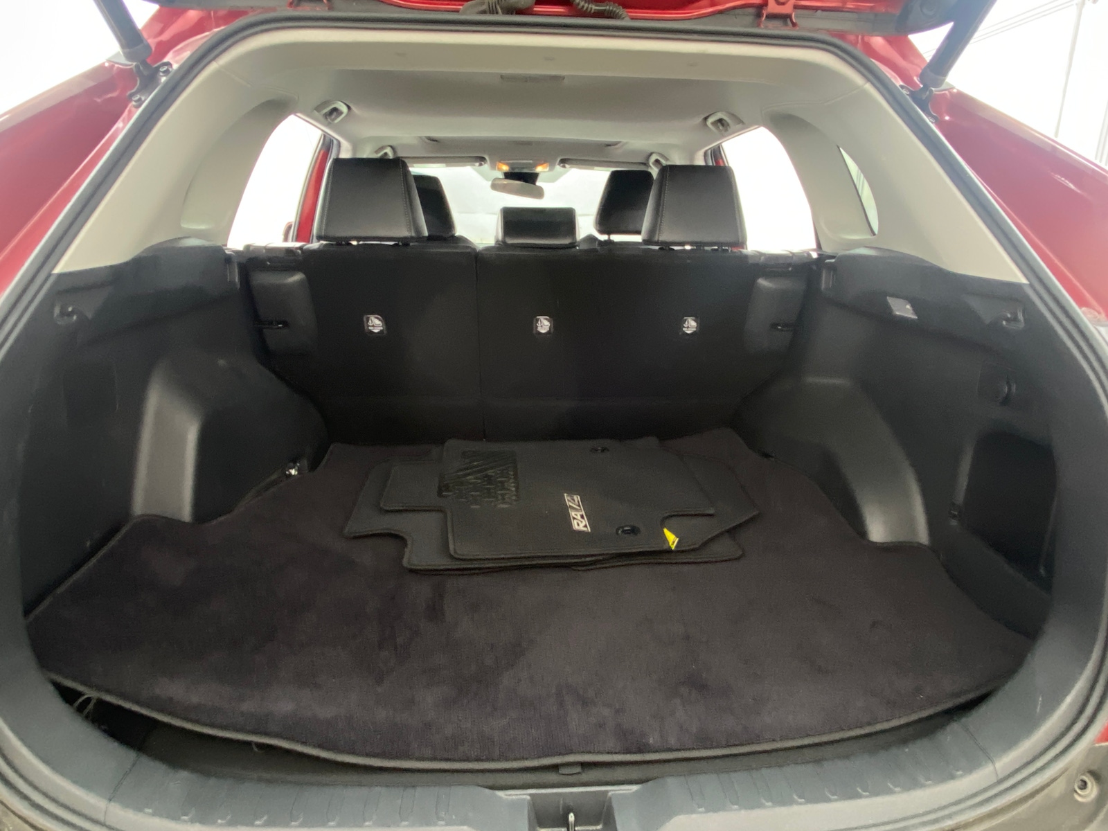 Thumbnail: 2021 Toyota RAV4 - 6