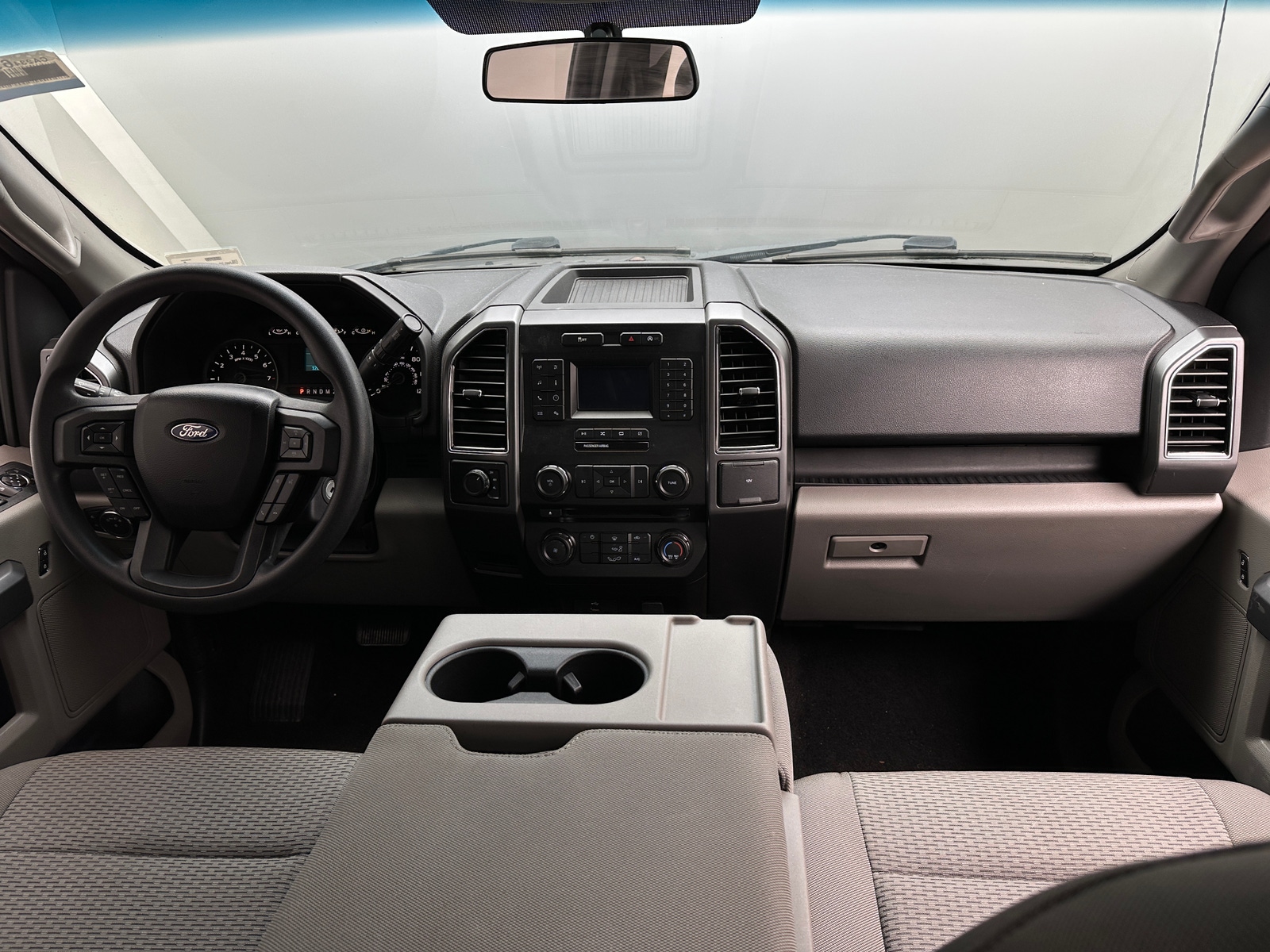 Thumbnail: 2018 Ford Econoline - 3