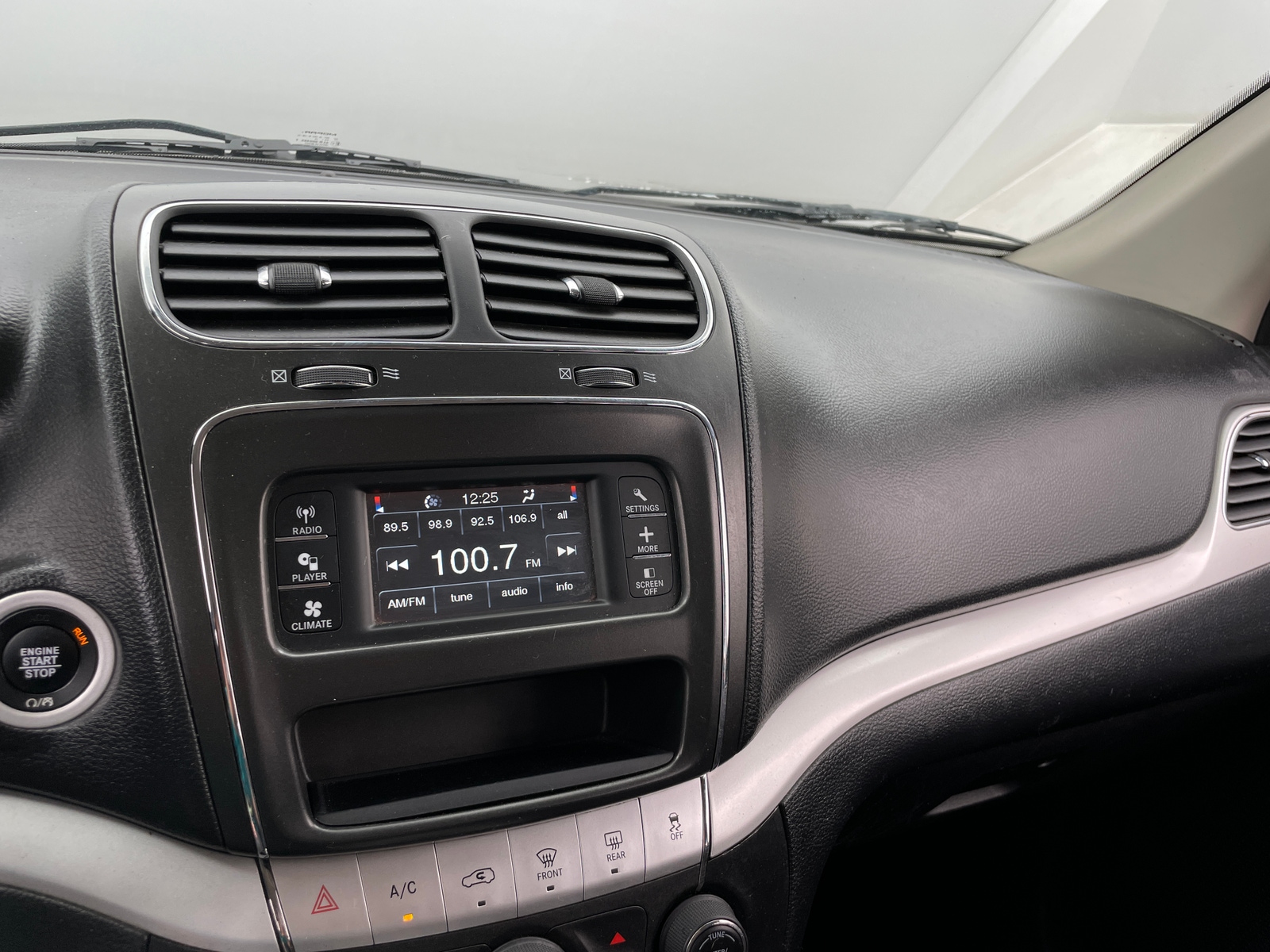 Thumbnail: 2019 Dodge Journey - 4
