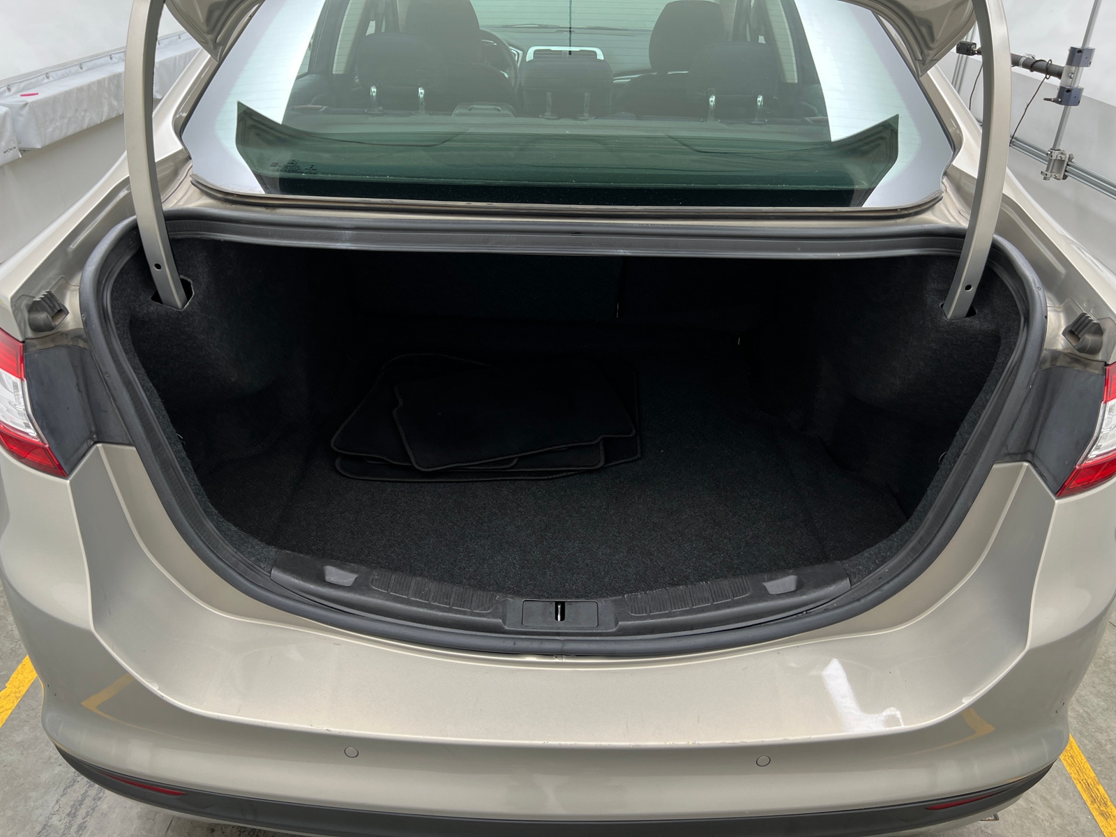 Thumbnail: 2016 Ford Fusion - 7