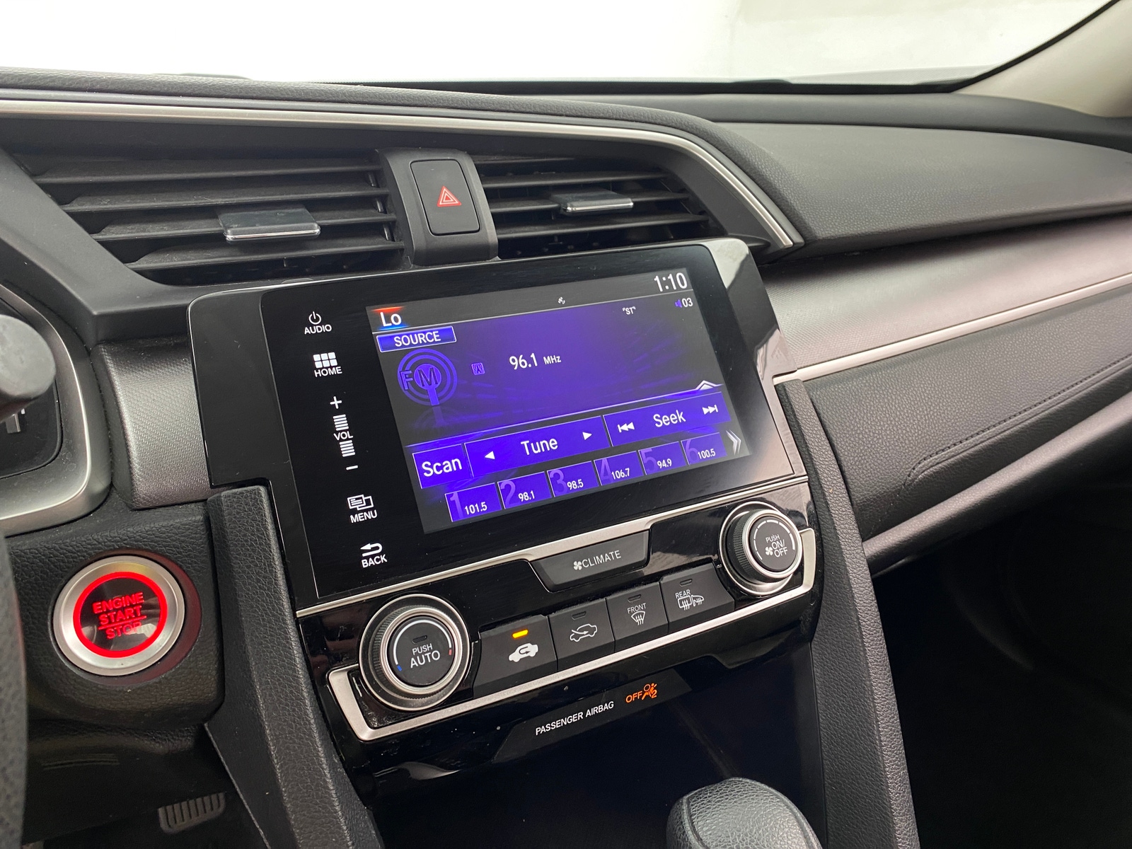 Thumbnail: 2016 Honda Civic - 4