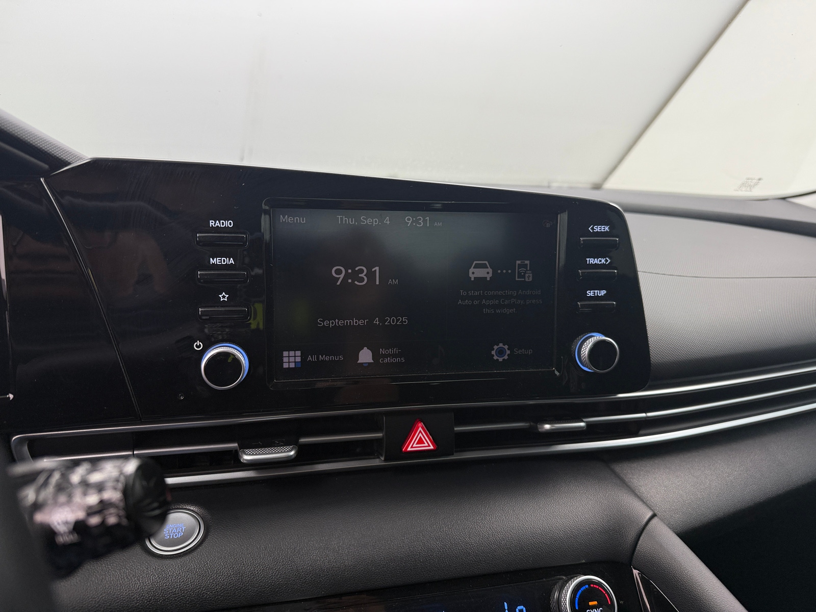 Thumbnail: 2022 Hyundai Elantra - 4