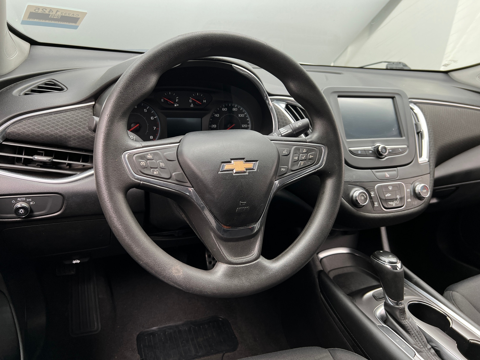 Thumbnail: 2016 Chevrolet Malibu - 5