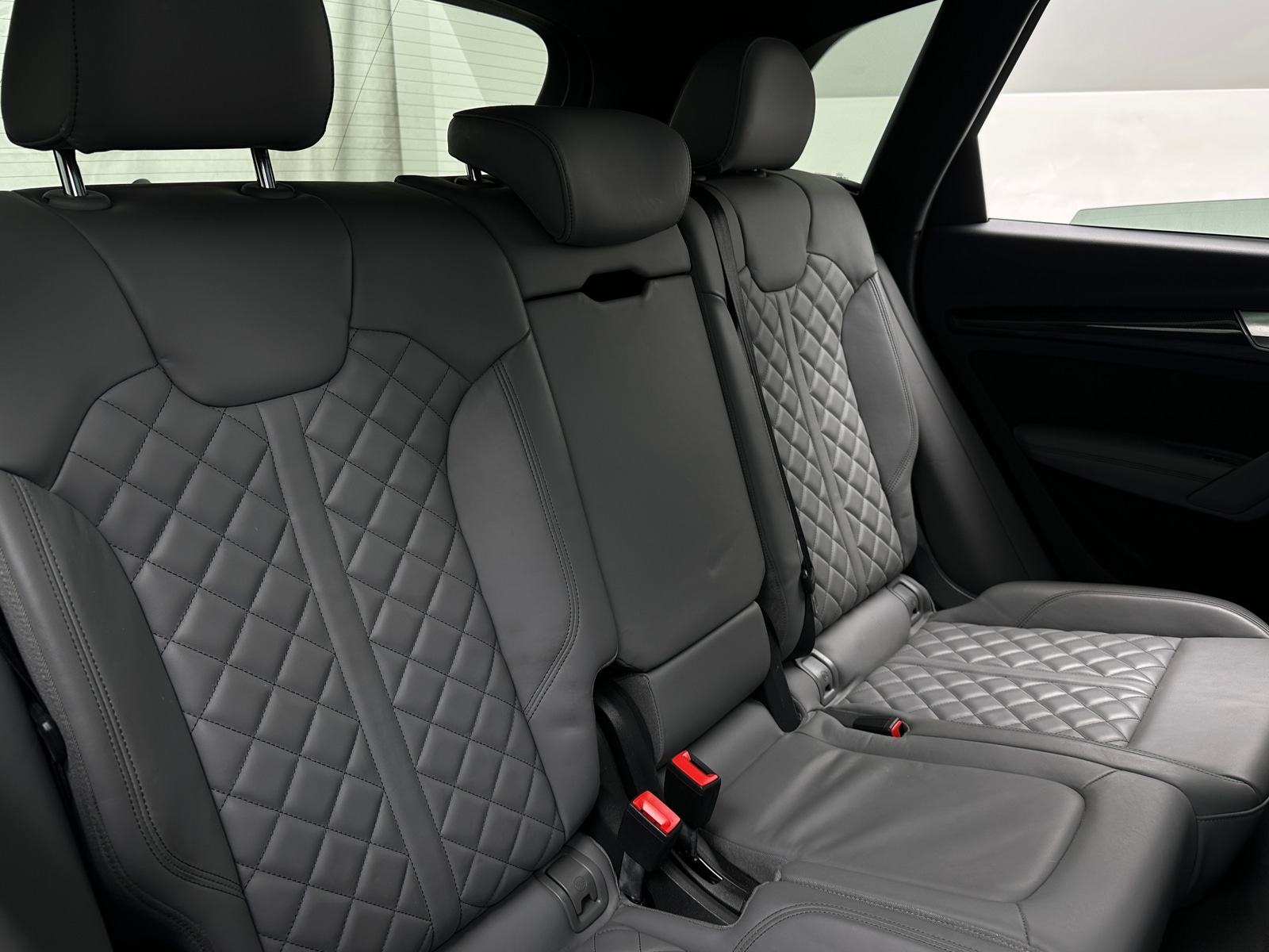 Thumbnail: 2018 Audi SQ5 - 5