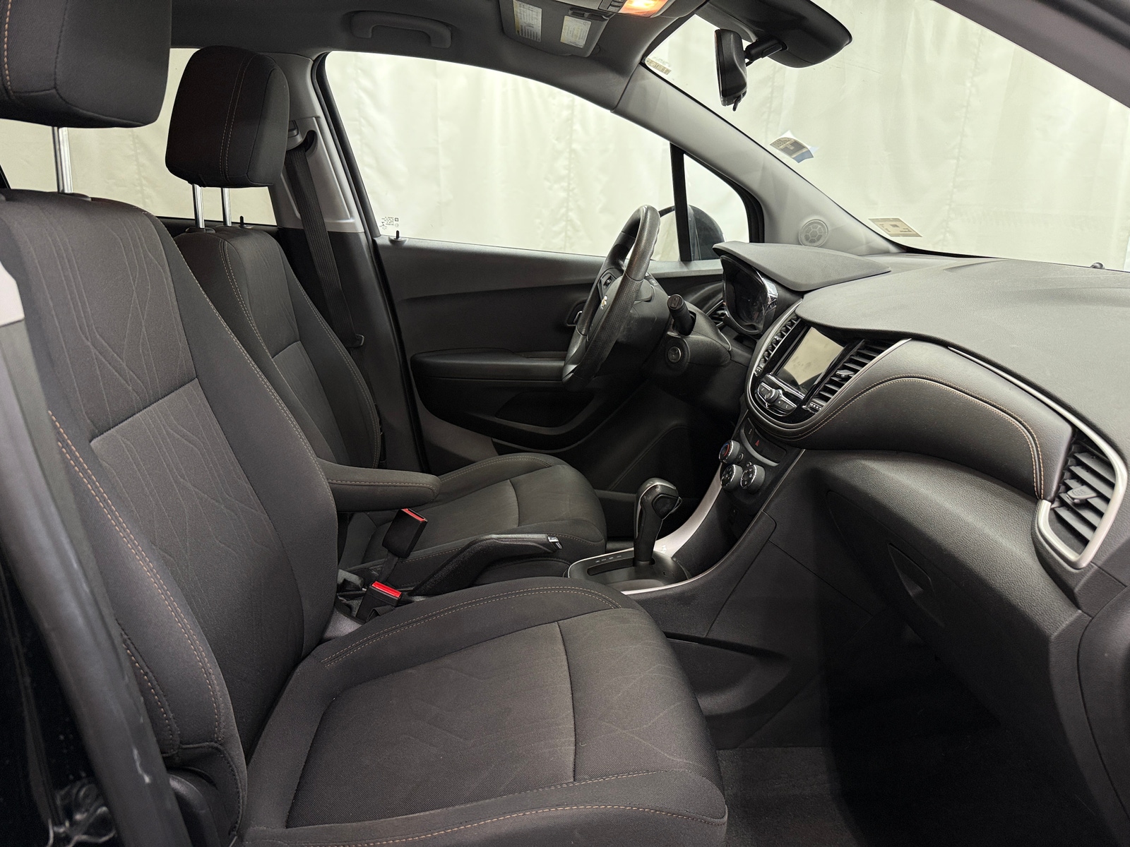 Thumbnail: 2018 Chevrolet Trax - 2