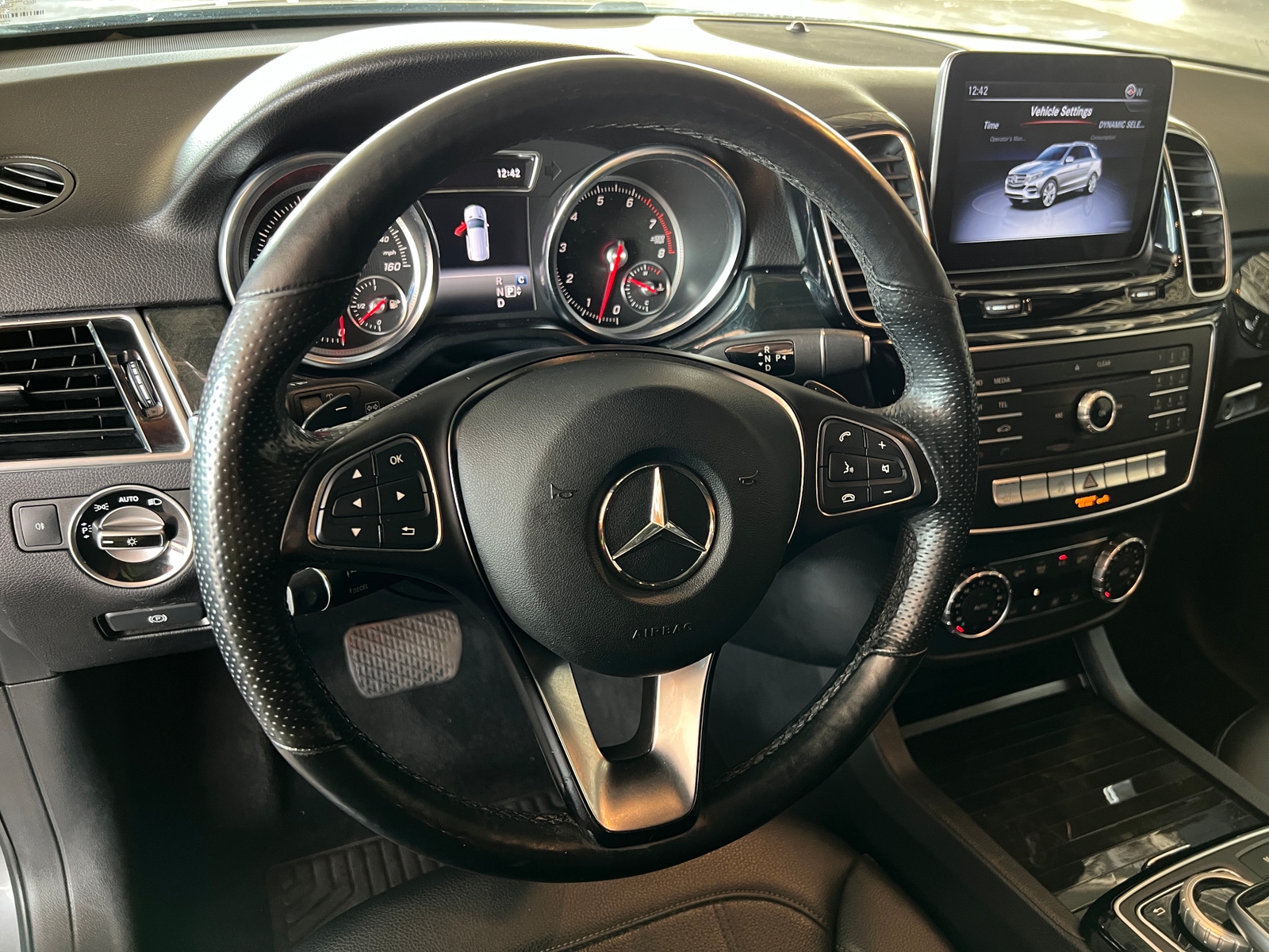 Thumbnail: 2018 Mercedes-Benz GLE - 4