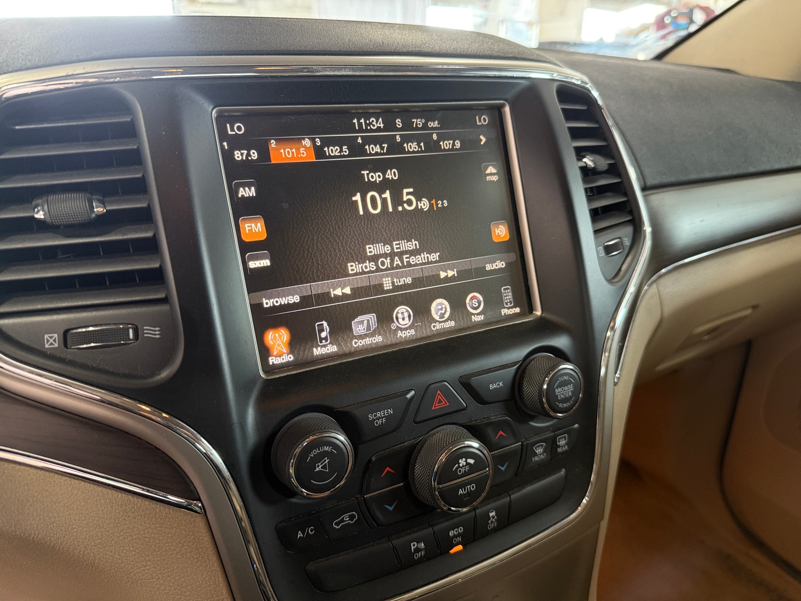 Thumbnail: 2014 Jeep Grand Cherokee - 4