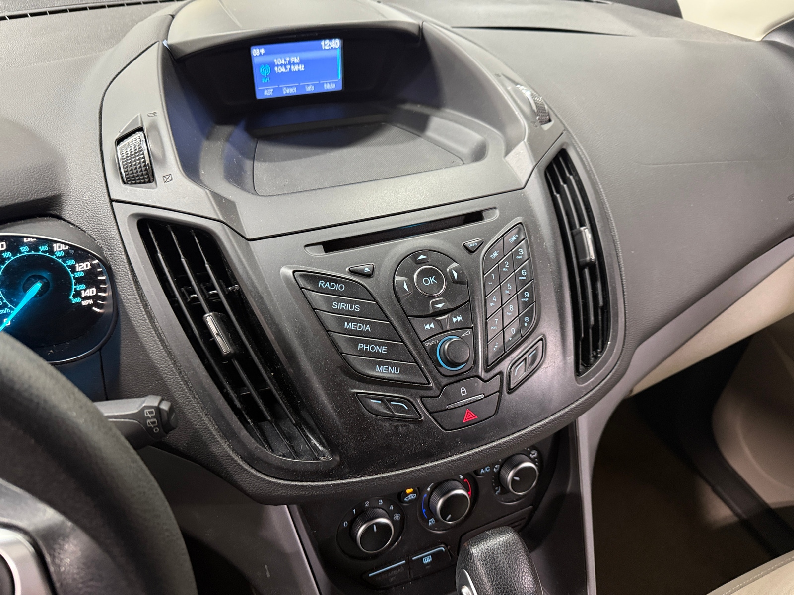 Thumbnail: 2014 Ford Escape - 4