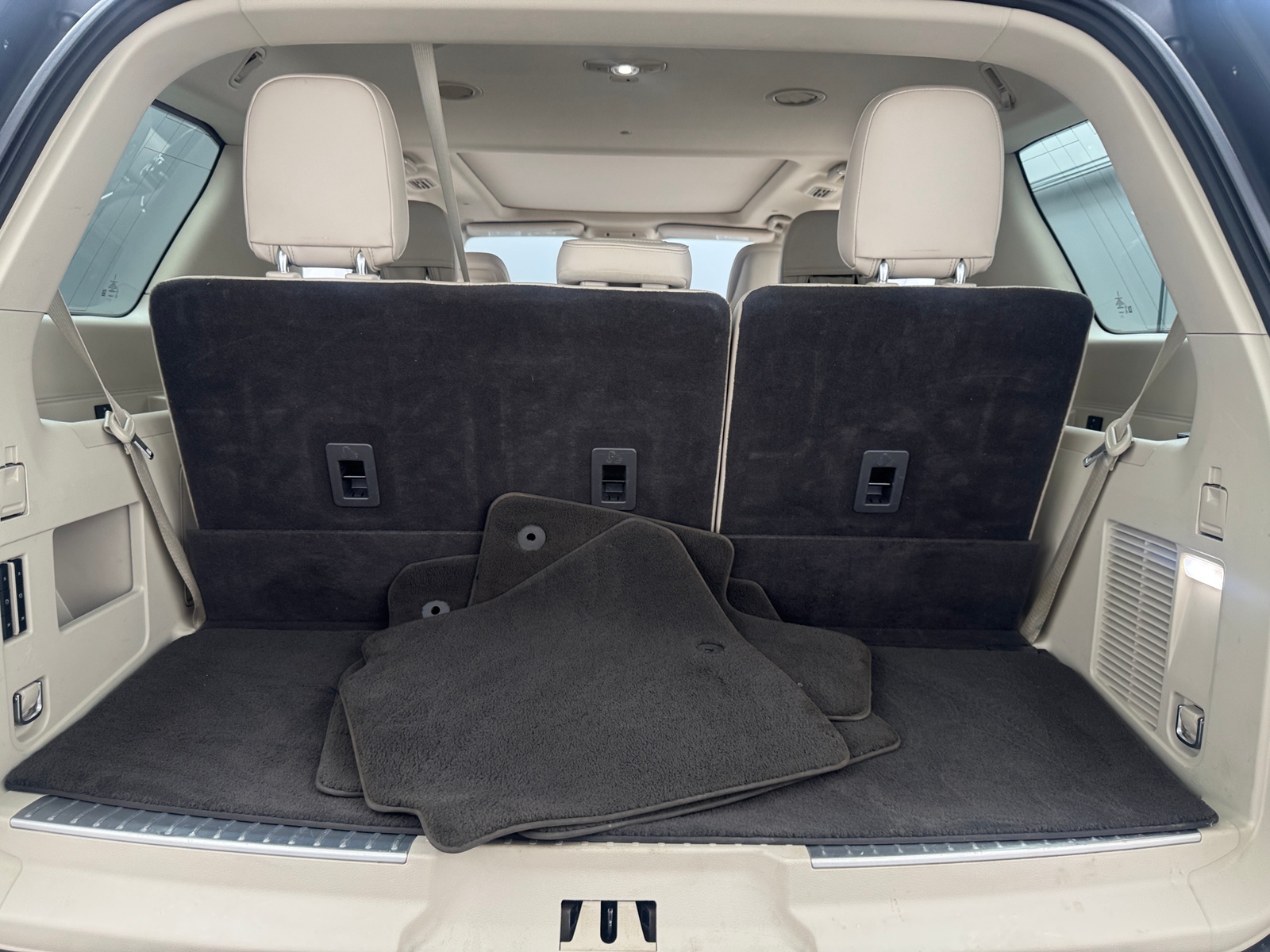 Thumbnail: 2019 Lincoln Navigator - 6