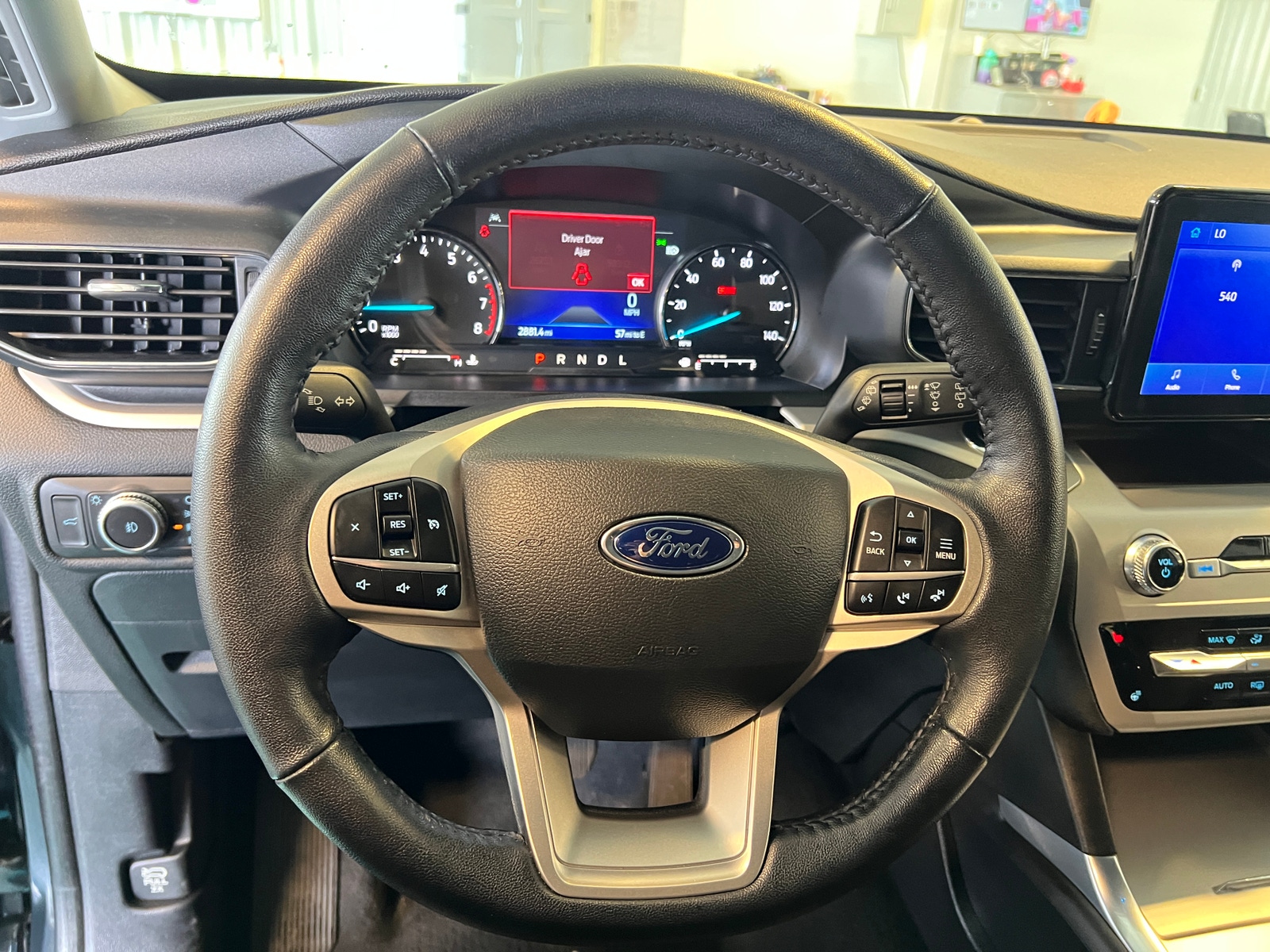 Thumbnail: 2022 Ford Explorer - 5