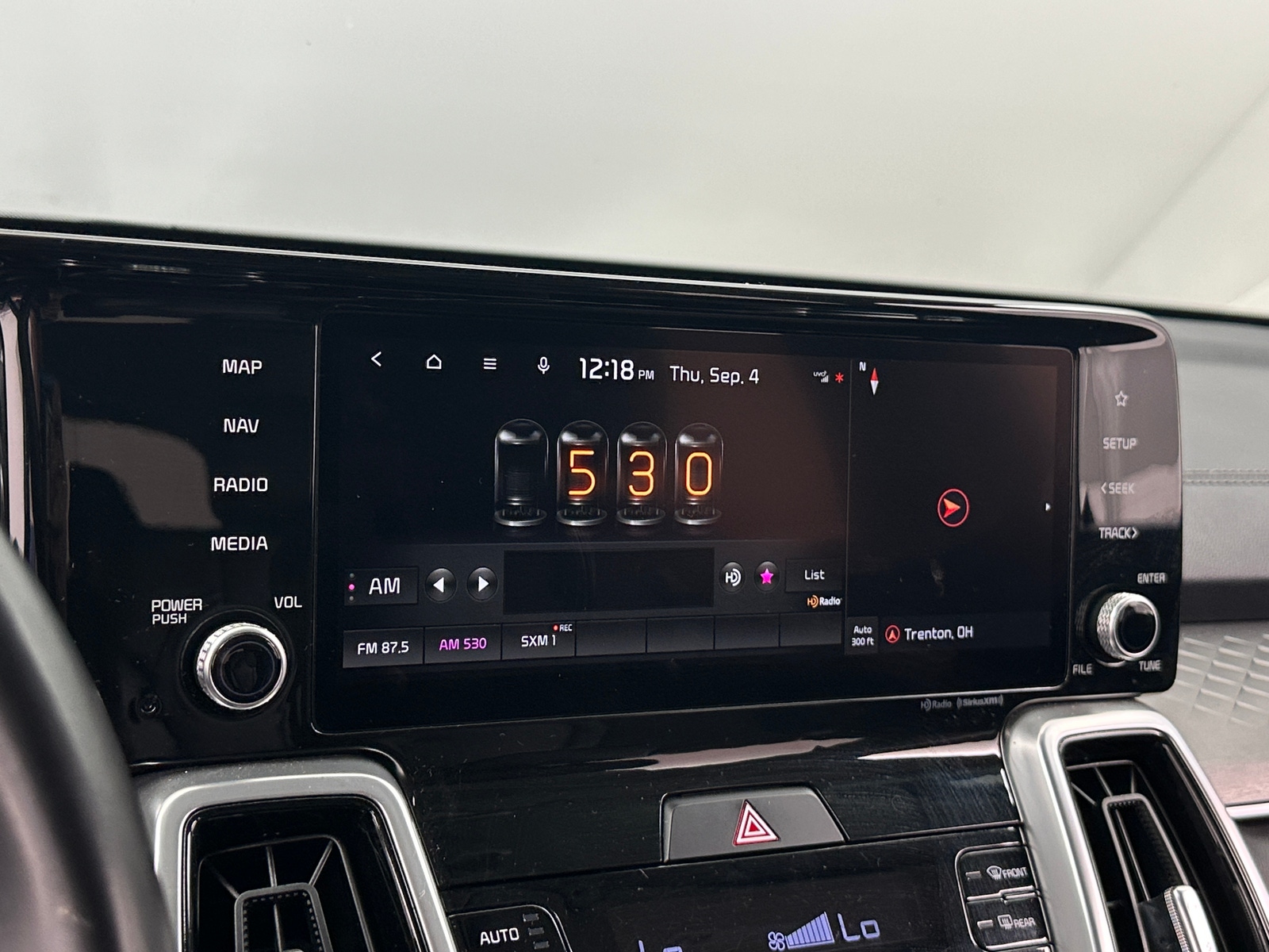 Thumbnail: 2022 Kia Sorento - 3
