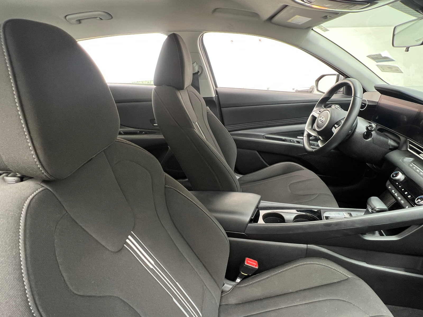 Thumbnail: 2023 Hyundai Elantra - 2
