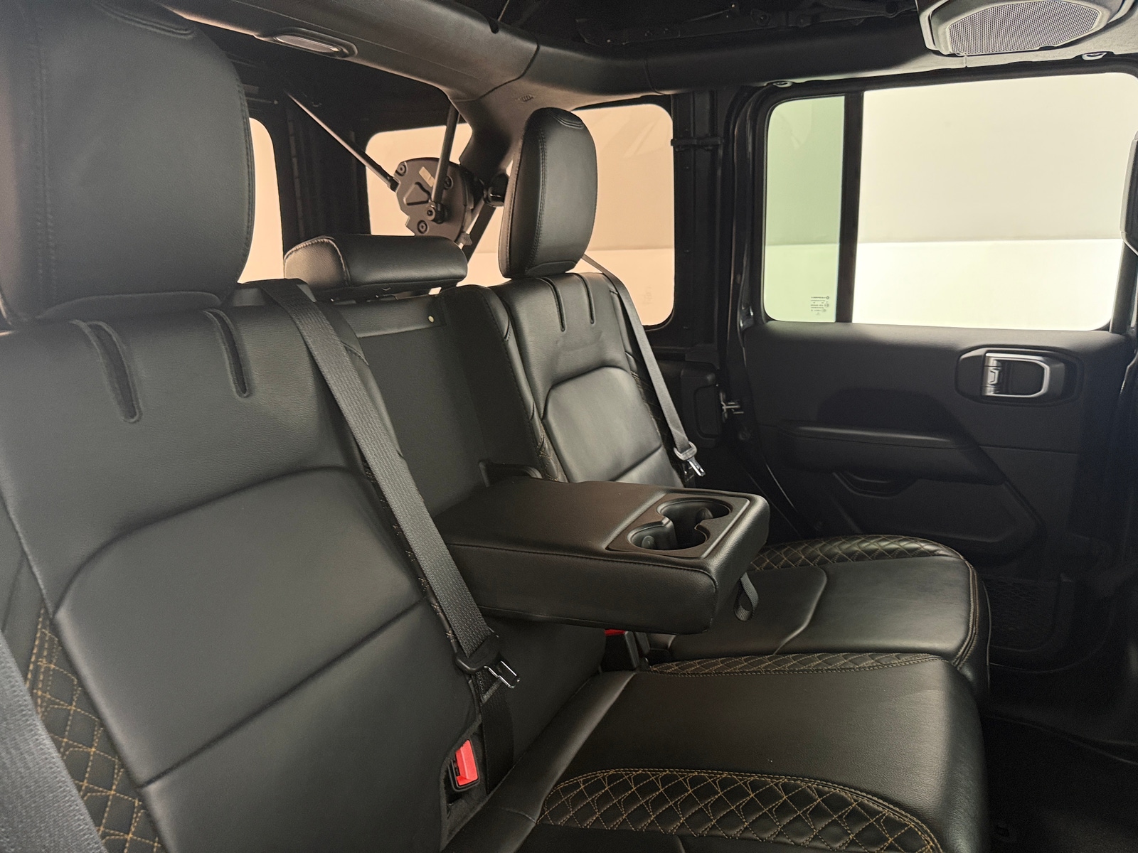 Thumbnail: 2022 Jeep Wrangler - 5