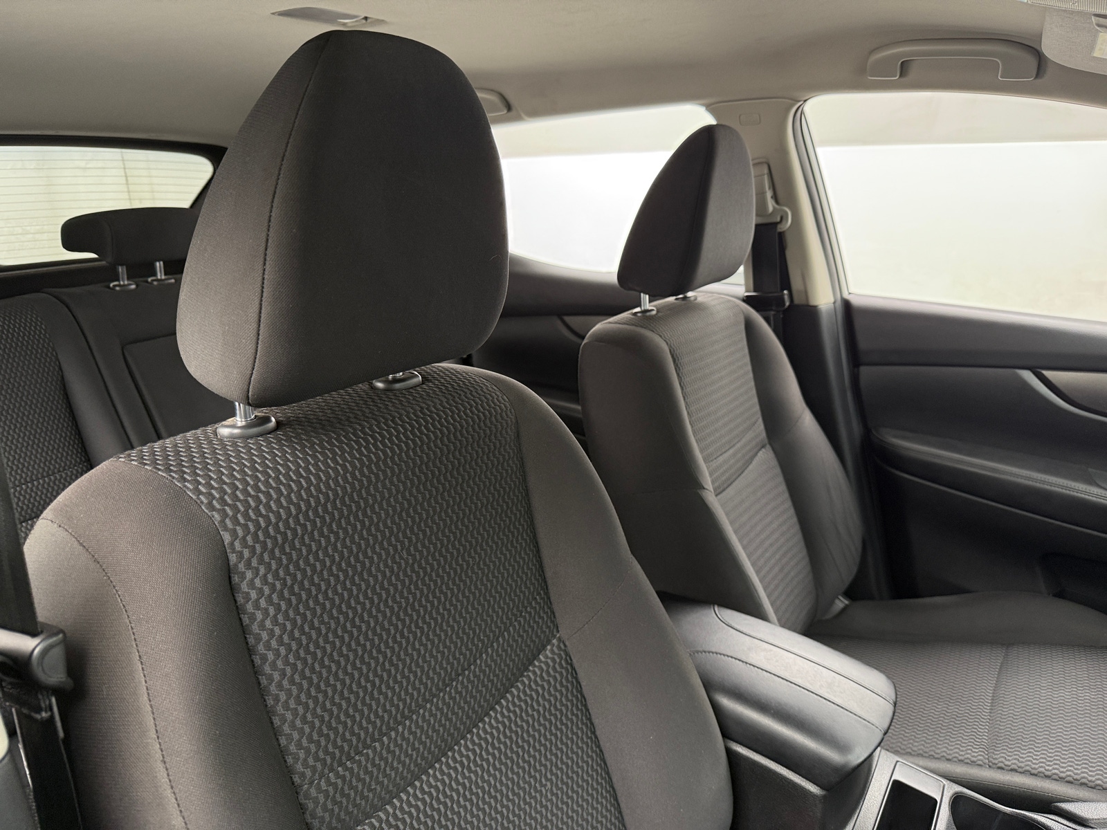 Thumbnail: 2020 Nissan Rogue Sport - 2