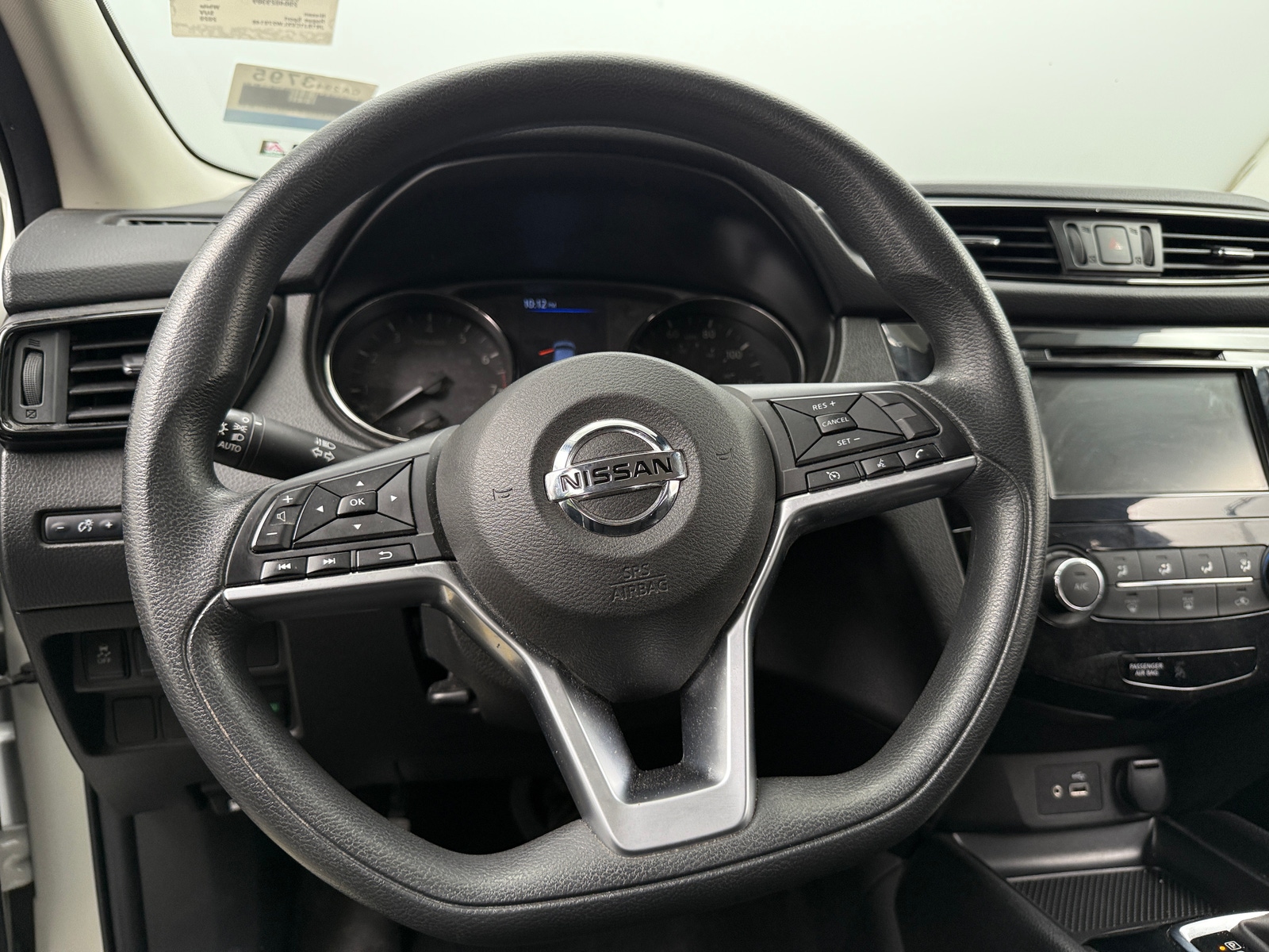 Thumbnail: 2020 Nissan Rogue Sport - 5