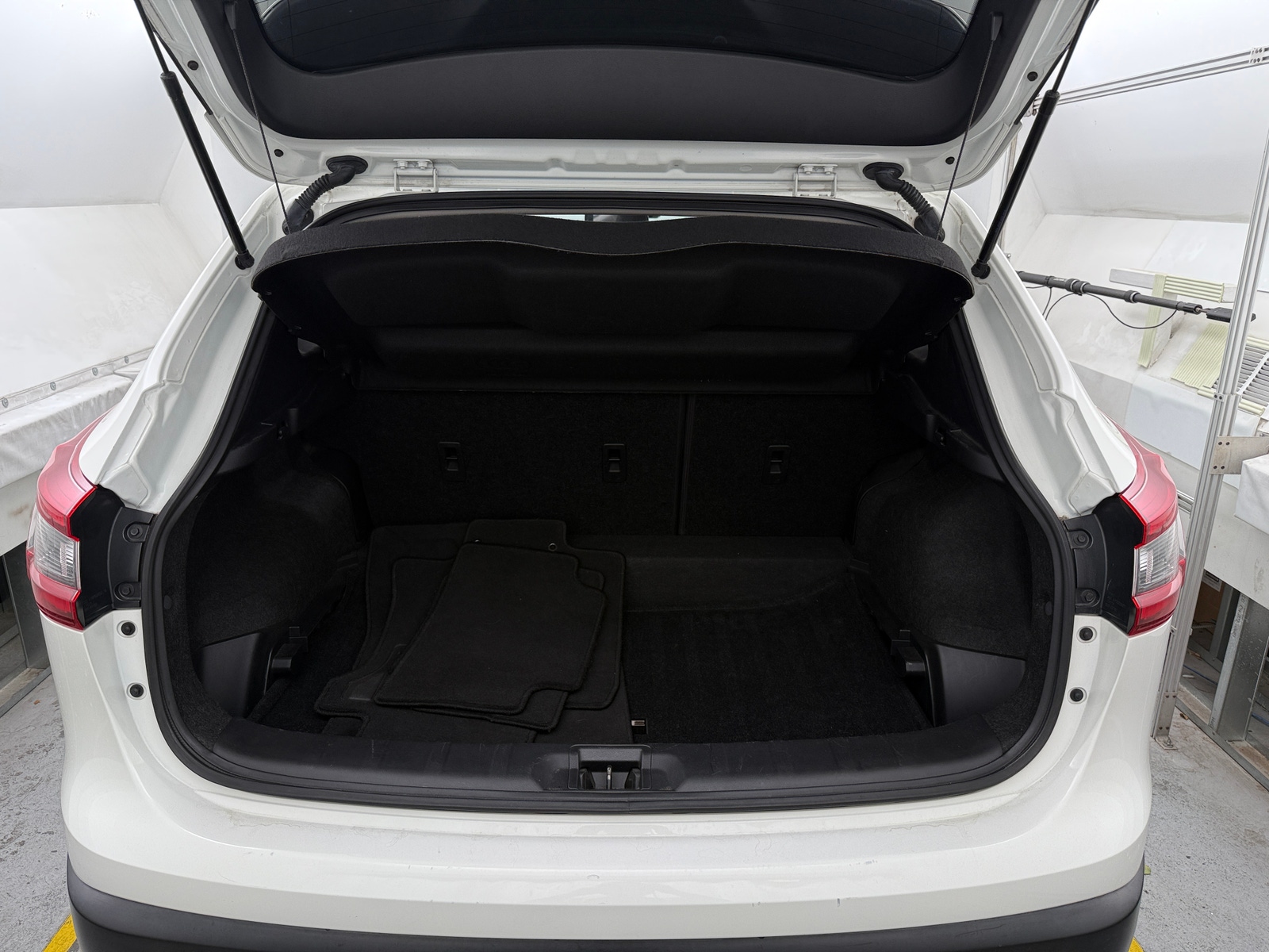 Thumbnail: 2020 Nissan Rogue Sport - 7
