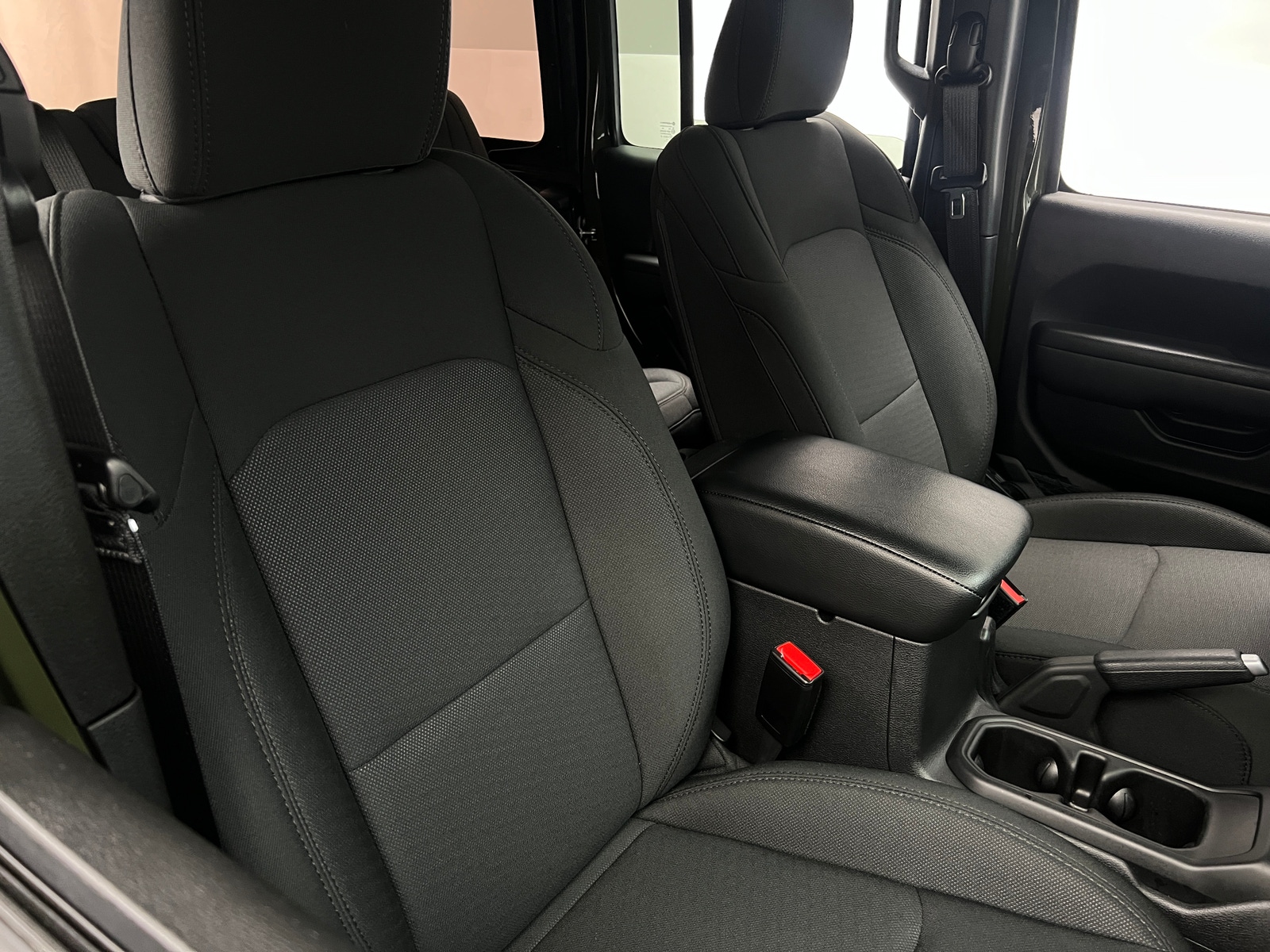 Thumbnail: 2022 Jeep Wrangler - 2