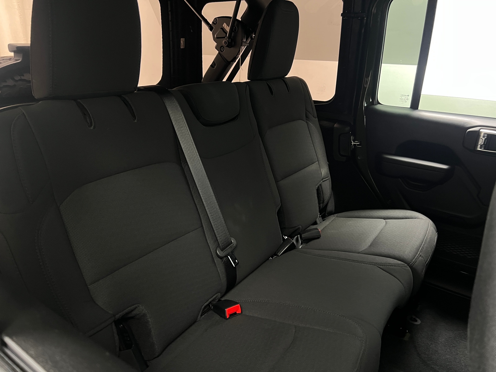 Thumbnail: 2022 Jeep Wrangler - 6