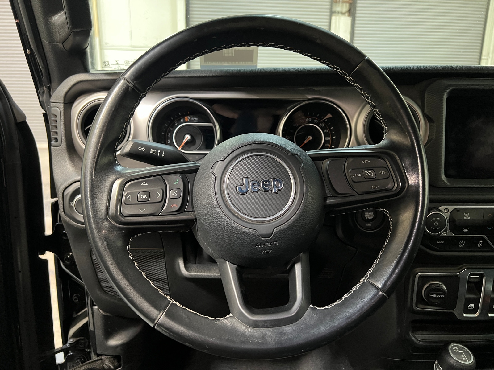 Thumbnail: 2021 Jeep Wrangler - 5