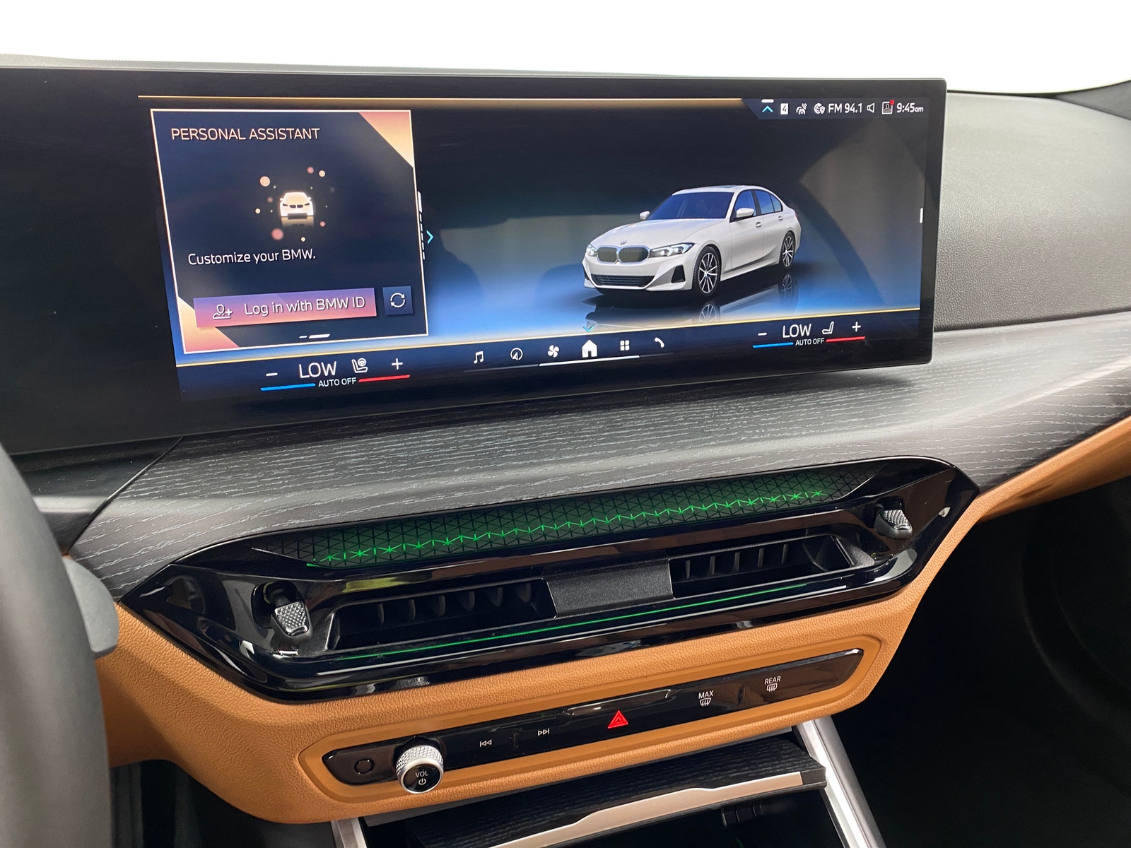 Thumbnail: 2025 BMW 3 Series - 3