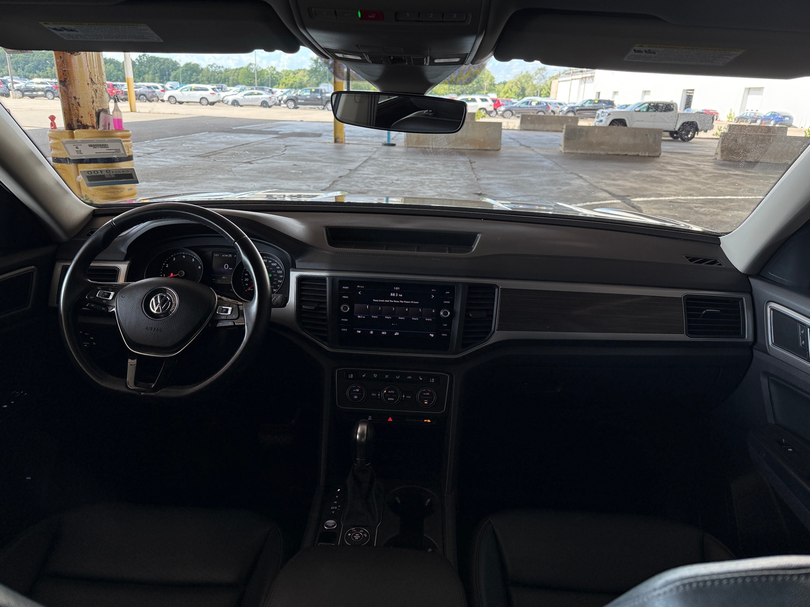 Thumbnail: 2019 Volkswagen Atlas - 2