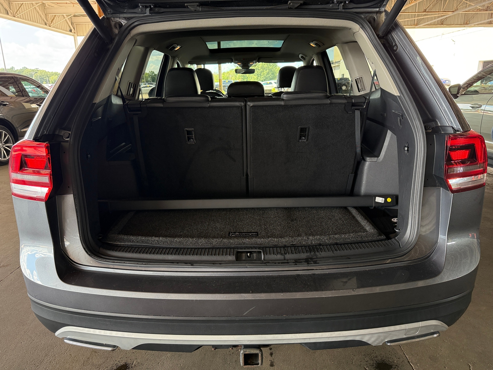 Thumbnail: 2019 Volkswagen Atlas - 6