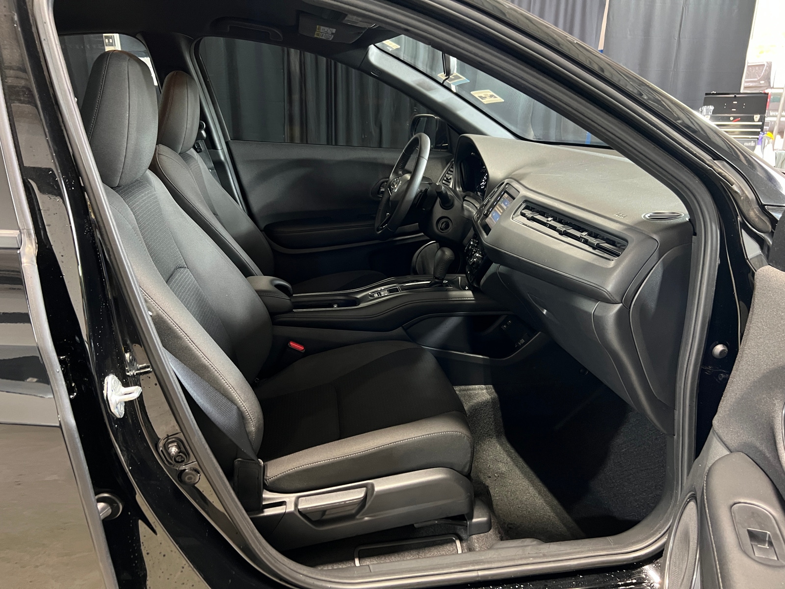 Thumbnail: 2022 Honda HR-V - 2