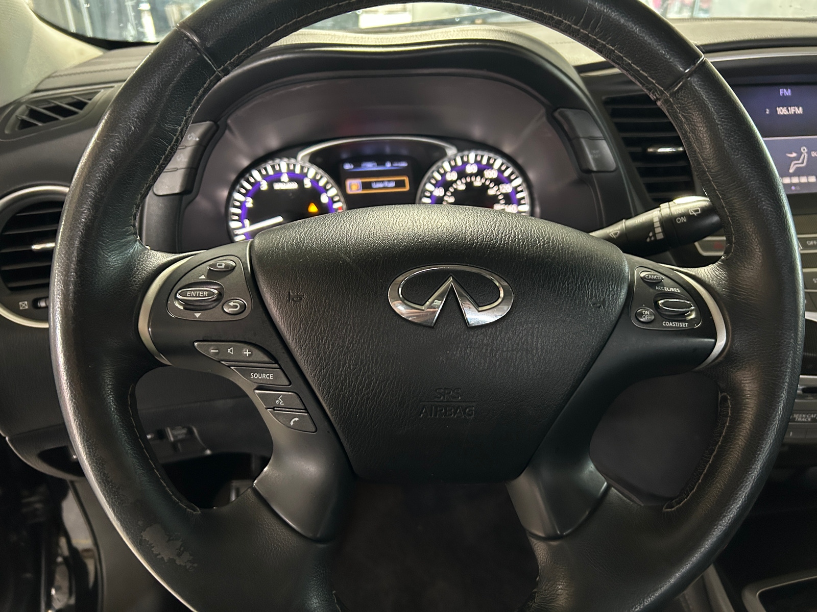 Thumbnail: 2017 INFINITI QX60 - 4