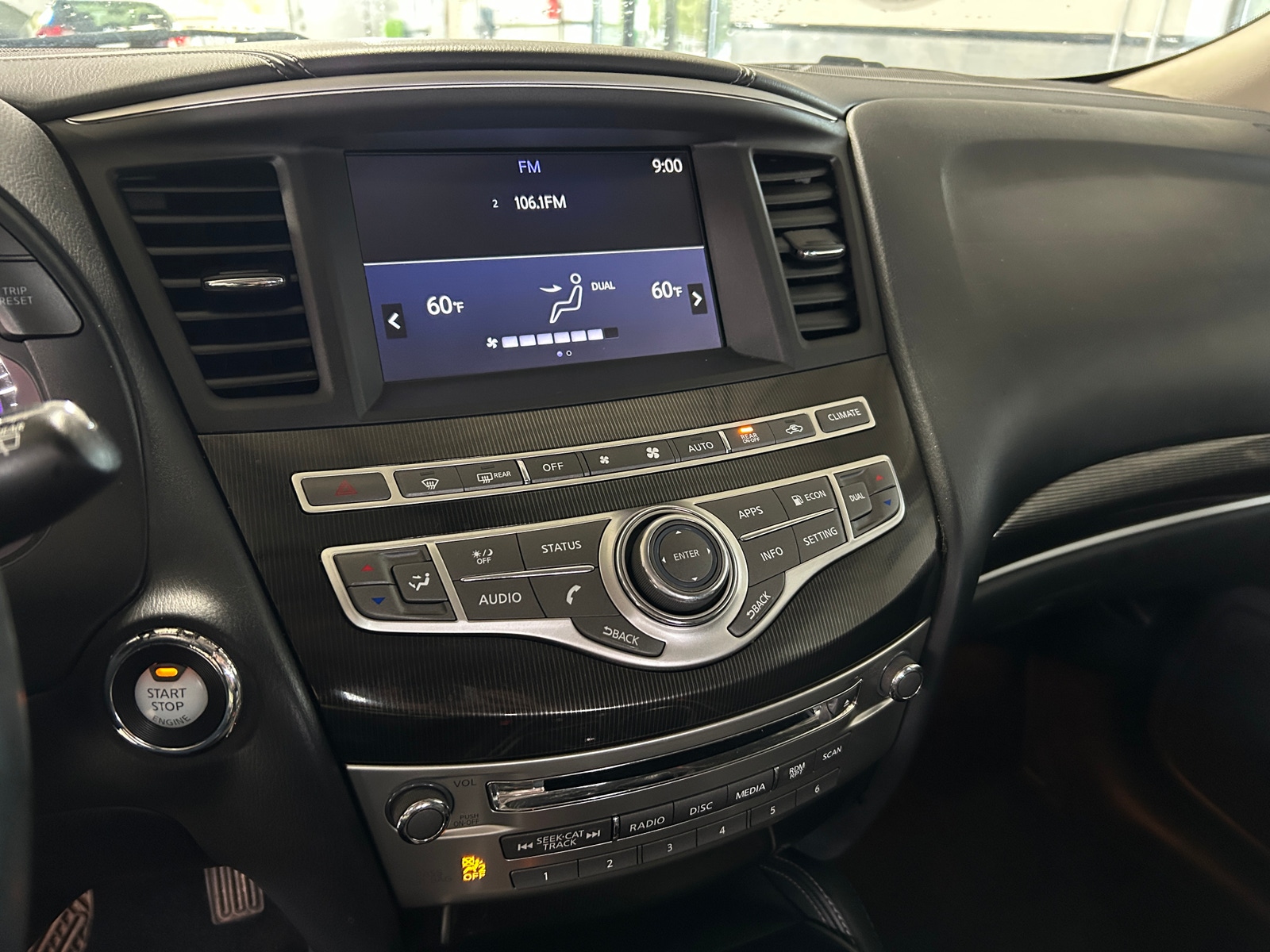 Thumbnail: 2017 INFINITI QX60 - 3