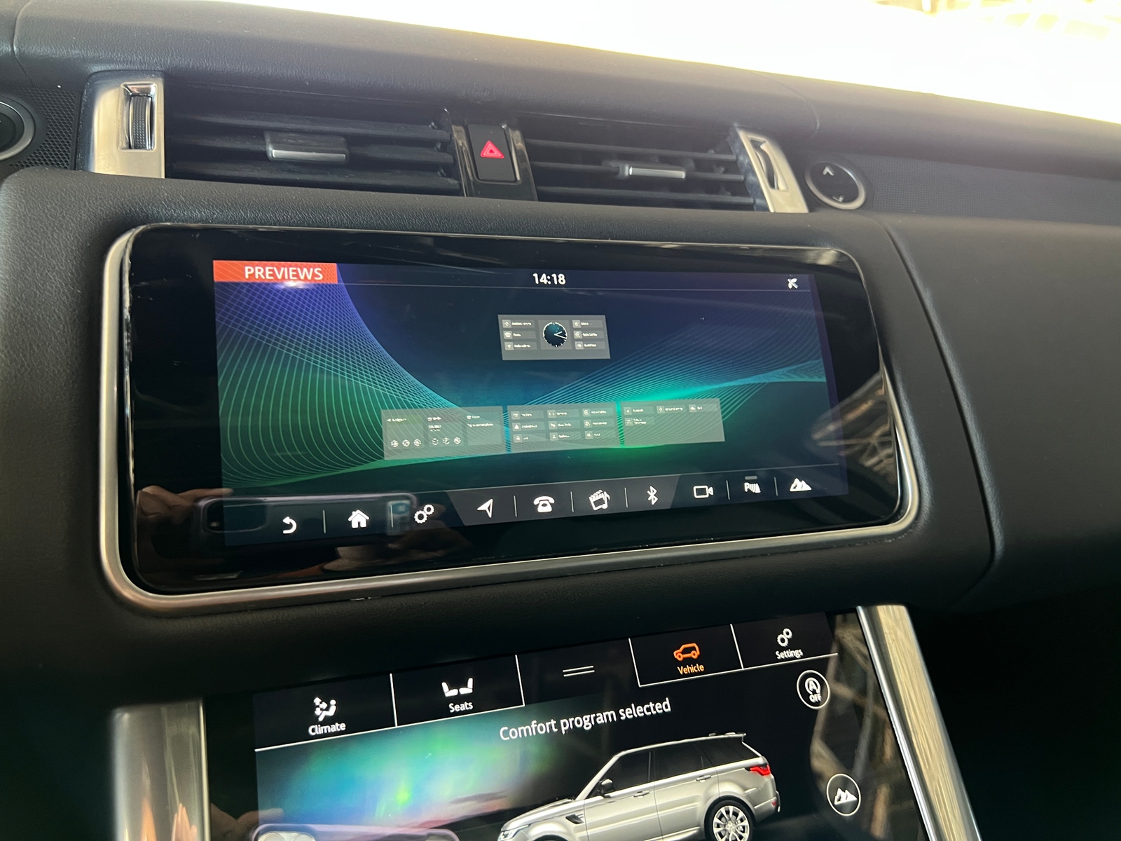 Thumbnail: 2020 Land Rover Range Rover Sport - 3
