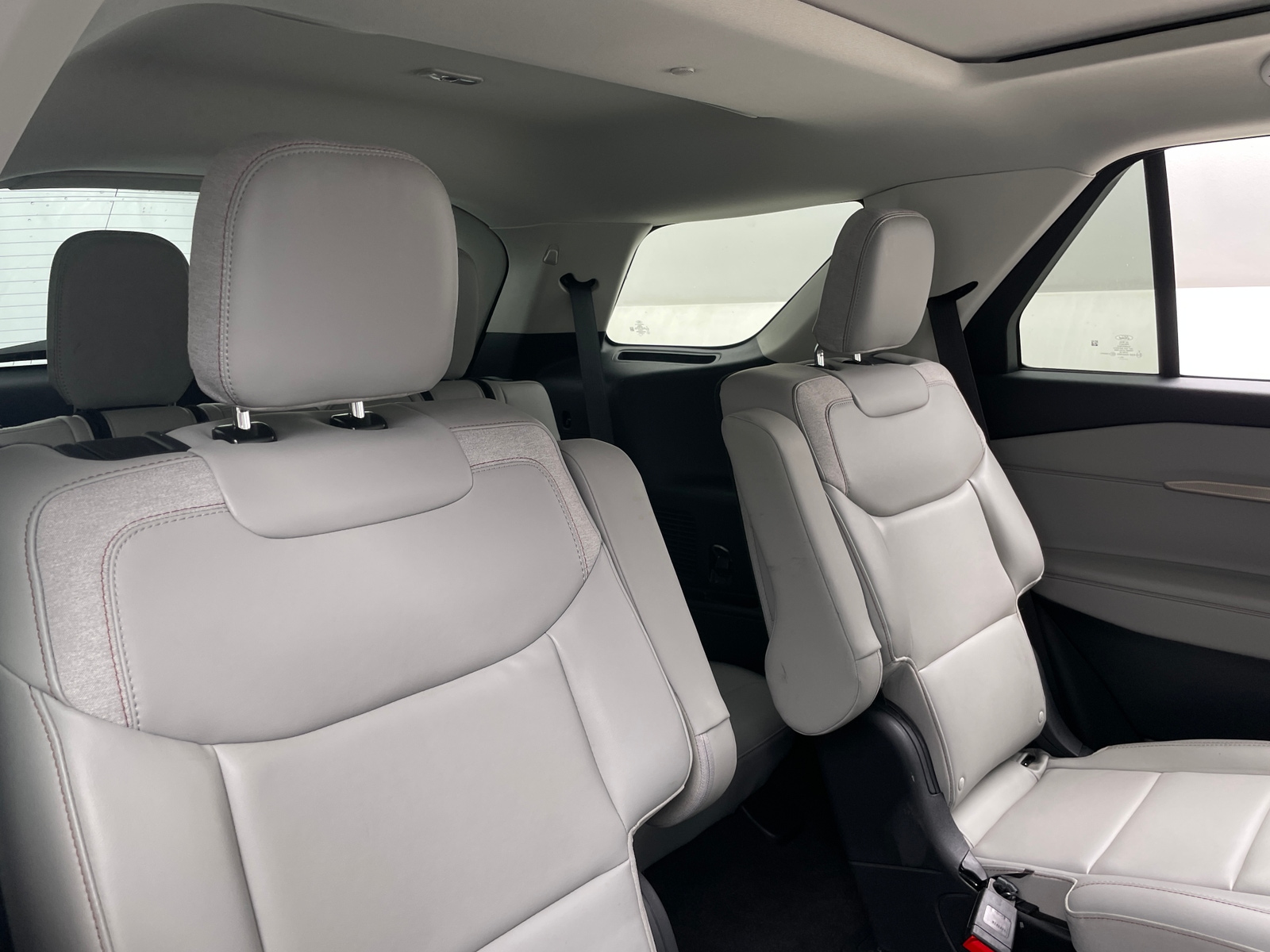 Thumbnail: 2025 Ford Explorer - 6
