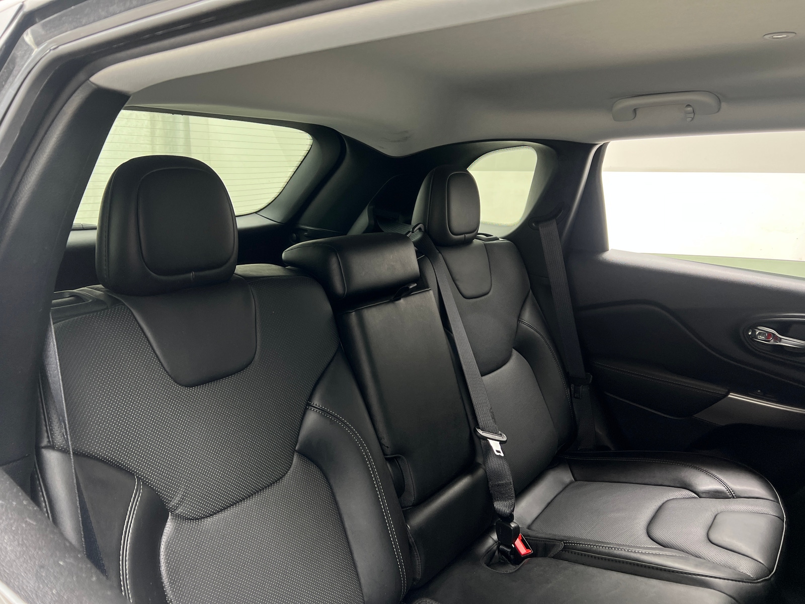 Thumbnail: 2021 Jeep Cherokee - 5