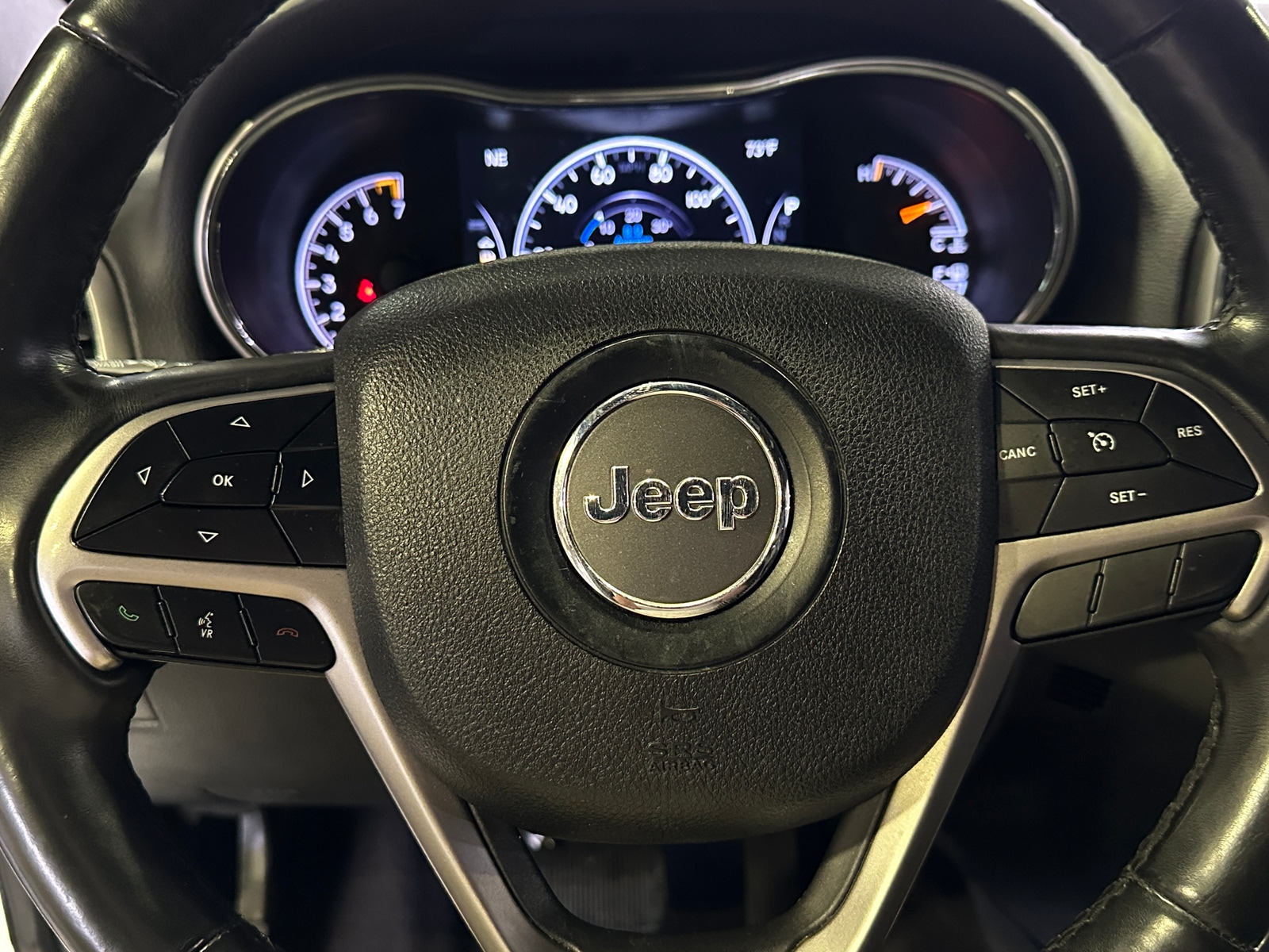 Thumbnail: 2018 Jeep Grand Cherokee - 5