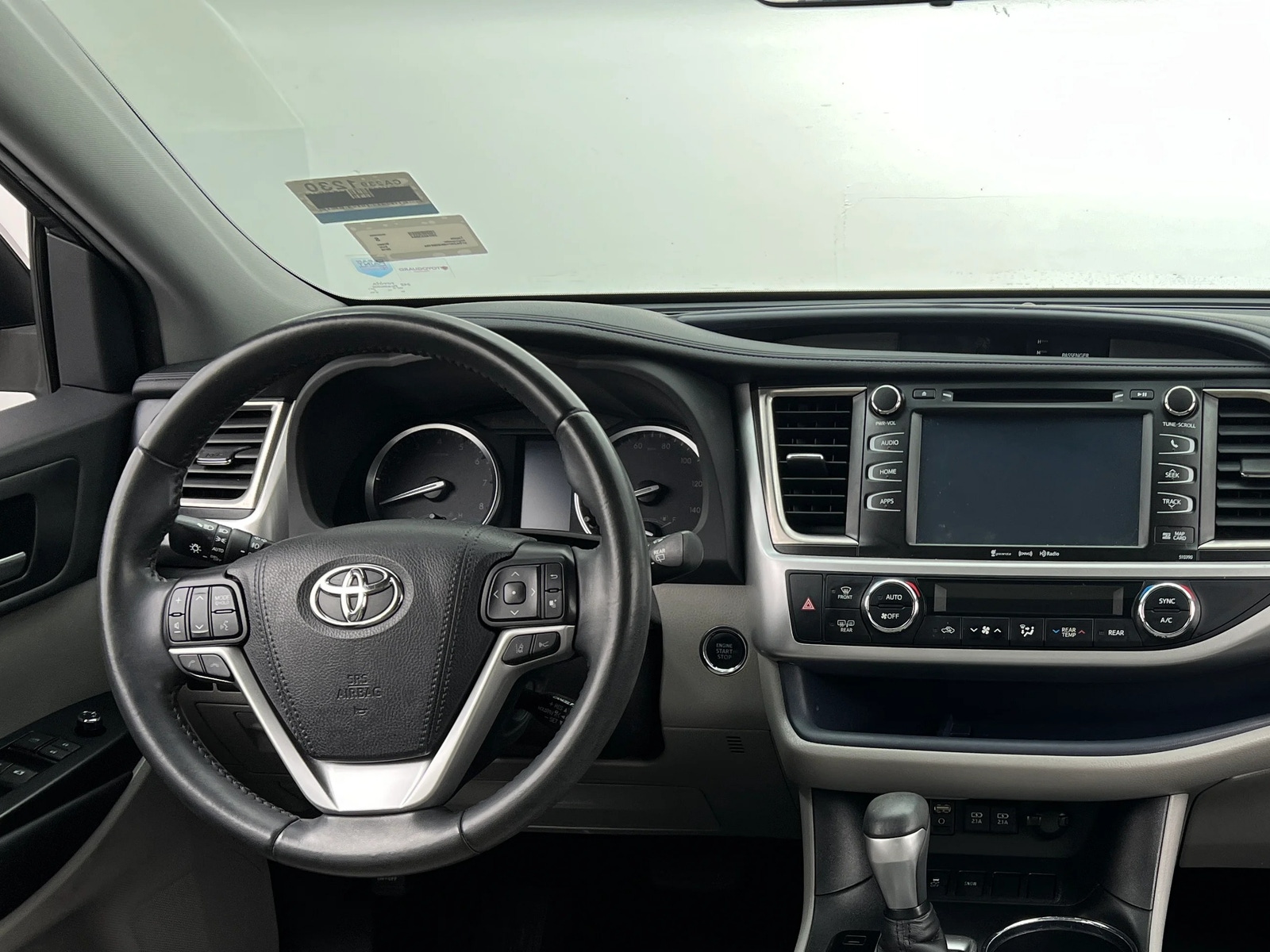 Thumbnail: 2019 Toyota Highlander - 2