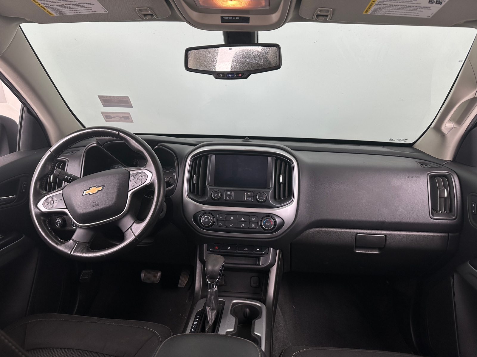 Thumbnail: 2022 Chevrolet Colorado - 3